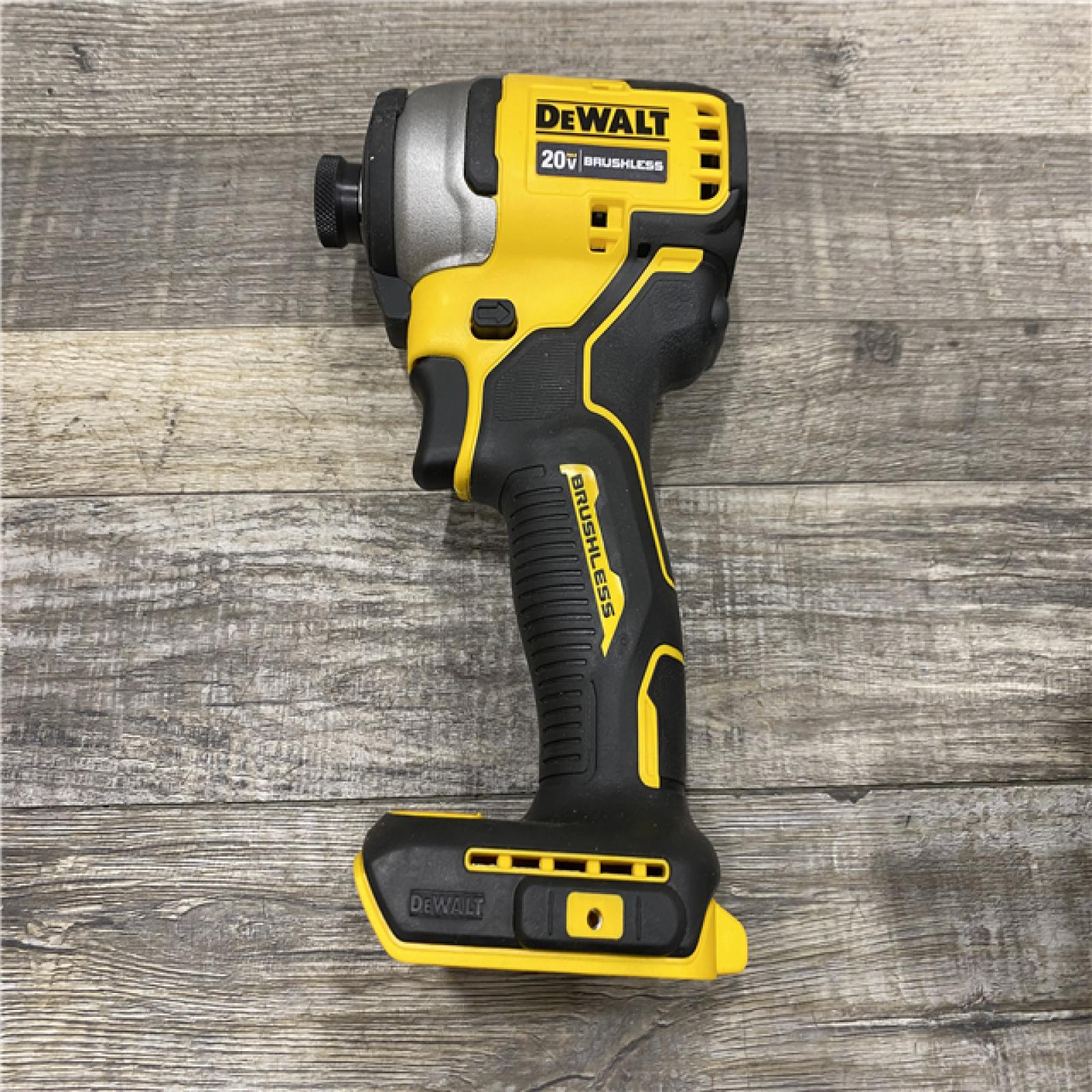 AS-IS DEWALT Atomic 20V Max Lithium-Ion Brushless Cordless Compact 1/4 in. Impact Driver Kit