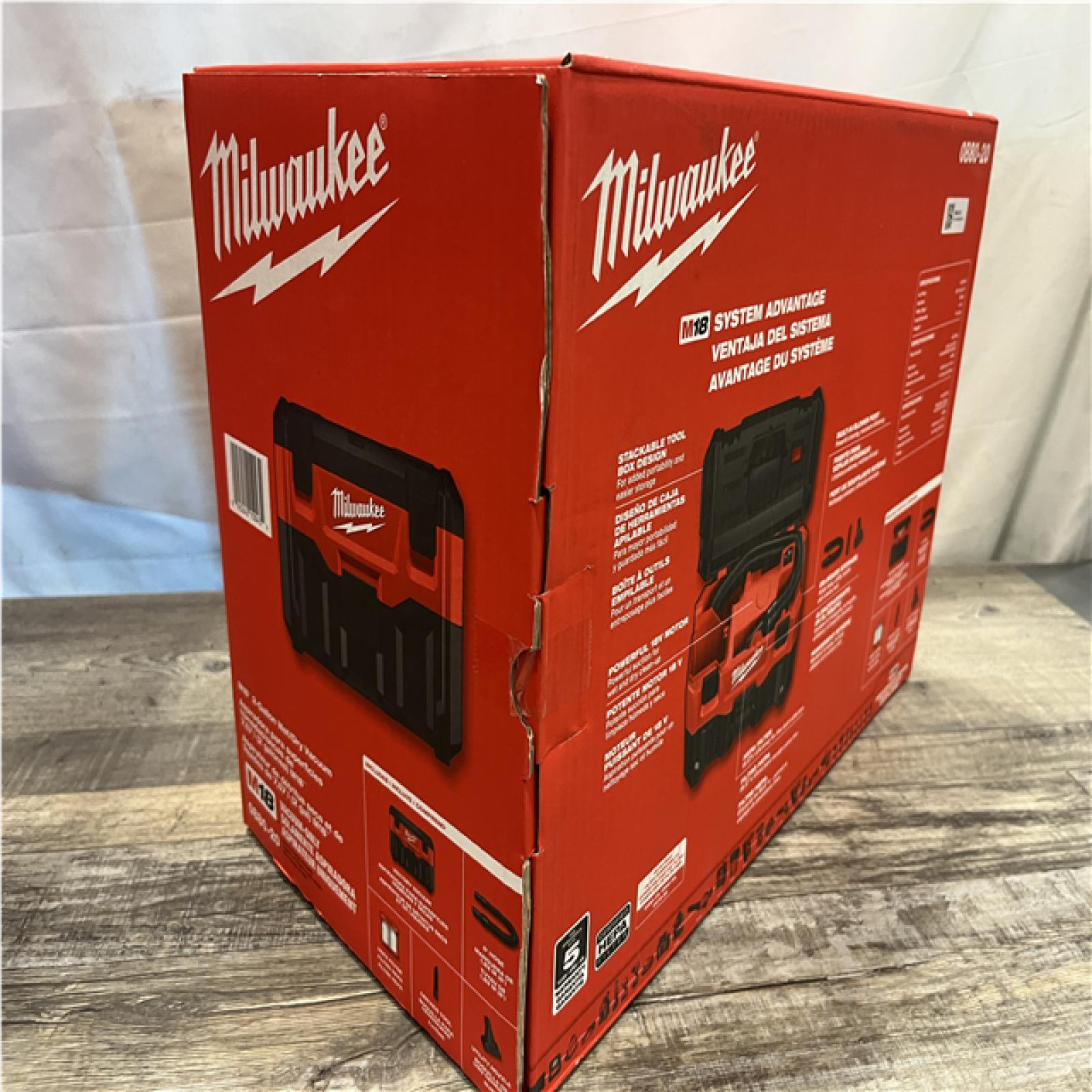 NEW - Milwaukee 18-Volt 2 Gal. Lithium-Ion Cordless Wet/Dry Vacuum (Vacuum-Only)