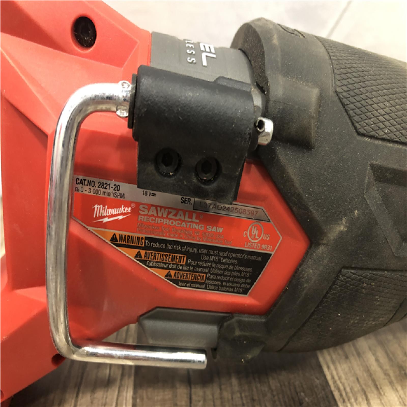 AS-IS Milwaukee FUEL GEN-2 18V Lithium-Ion Brushless Cordless SAWZALL Reciprocating Saw (Tool-Only)