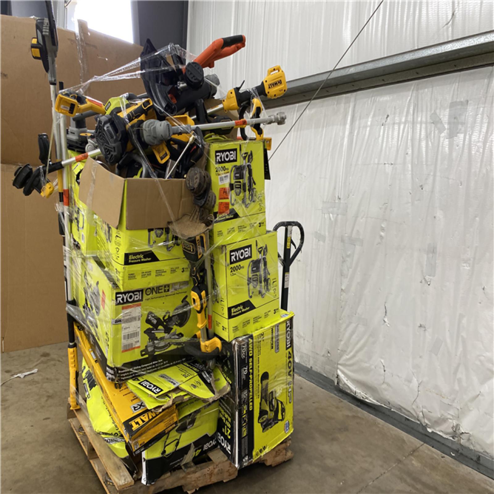 Houston Location AS IS - Tool Pallet