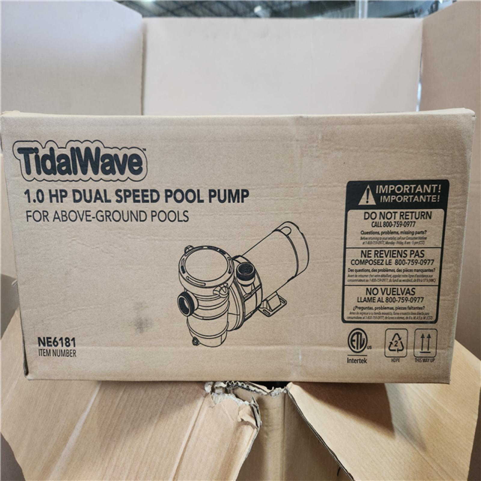 Phoenix LIKE NEW Blue Wave Sandman 18 in. 1.77 sq. ft. Sand Filter System with 1.0 HP Pump-above Ground
