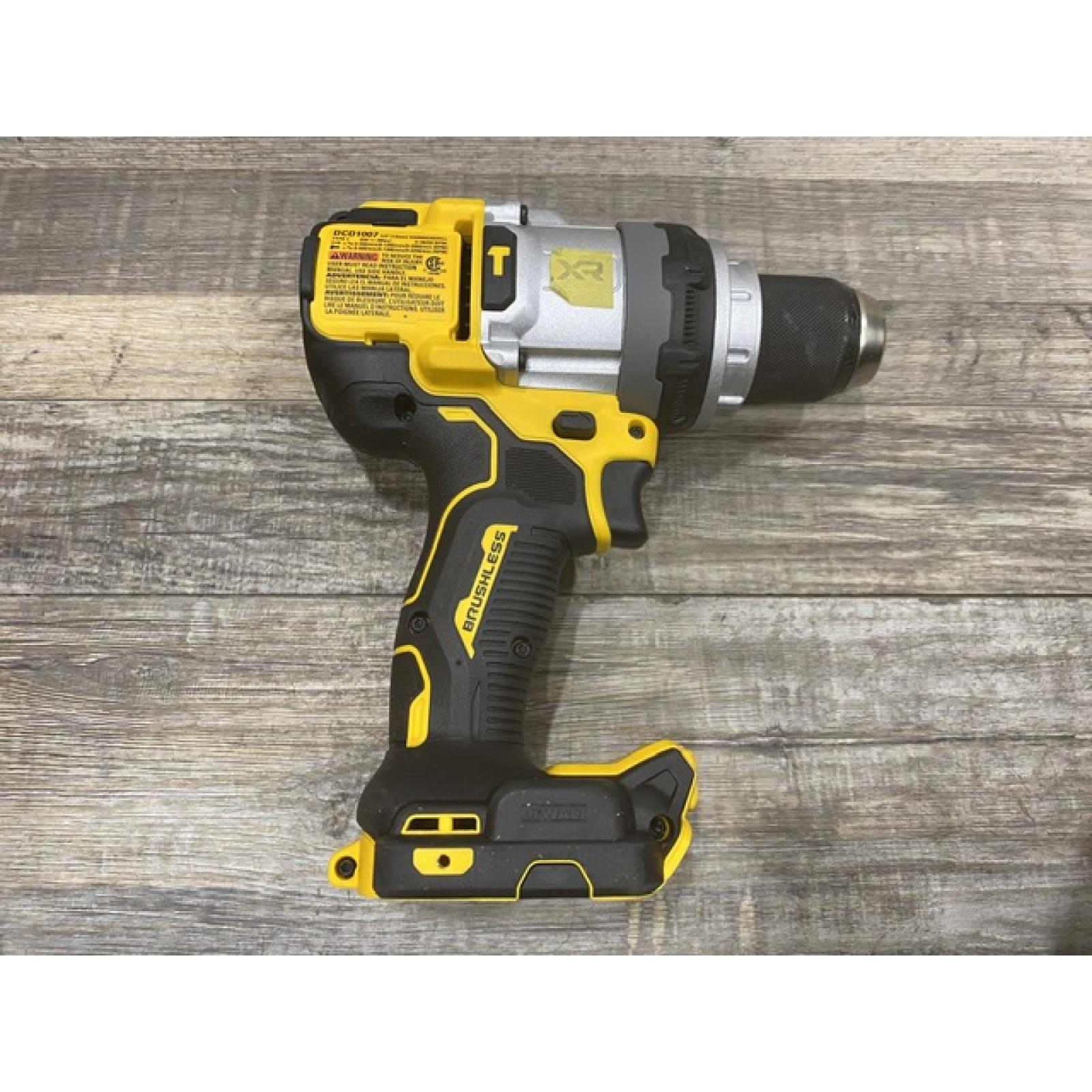 AS-IS DEWALT Atomic 20V Max Lithium-Ion Brushless Cordless Compact 1/4 in. Impact Driver Kit