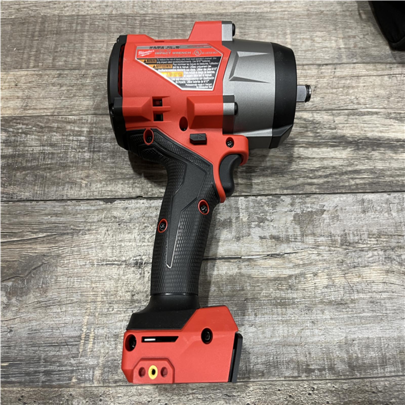 AS-IS Milwaukee FUEL 18V Lithium-Ion Brushless Cordless 1/2 in. Impact Wrench w/Friction Ring Kit