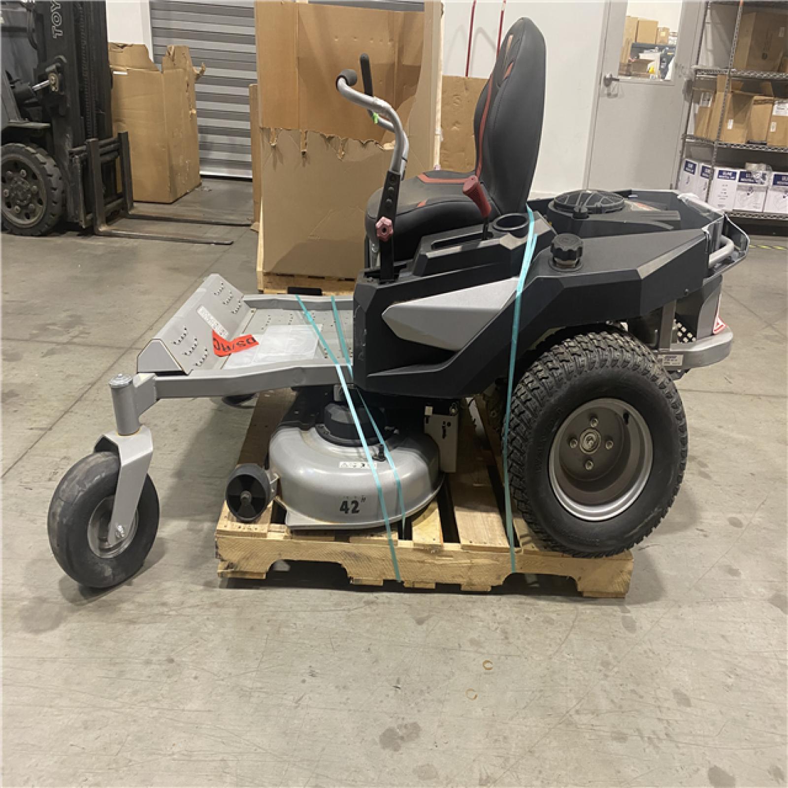Dallas Location - As-Is Murray Cruz 42 in. 19.0 HP 540cc EX1900 Series Gas Zero Turn Mower