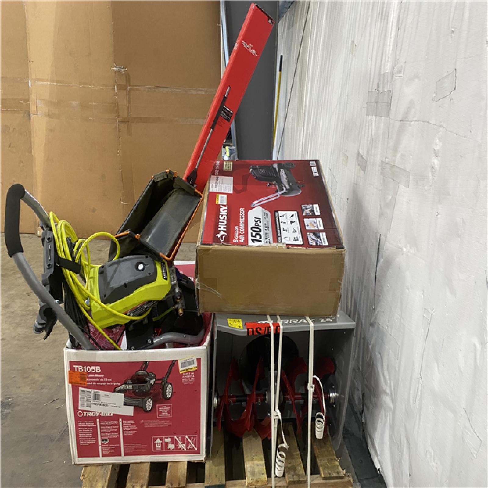 Houston Location AS IS - outdoor pallet