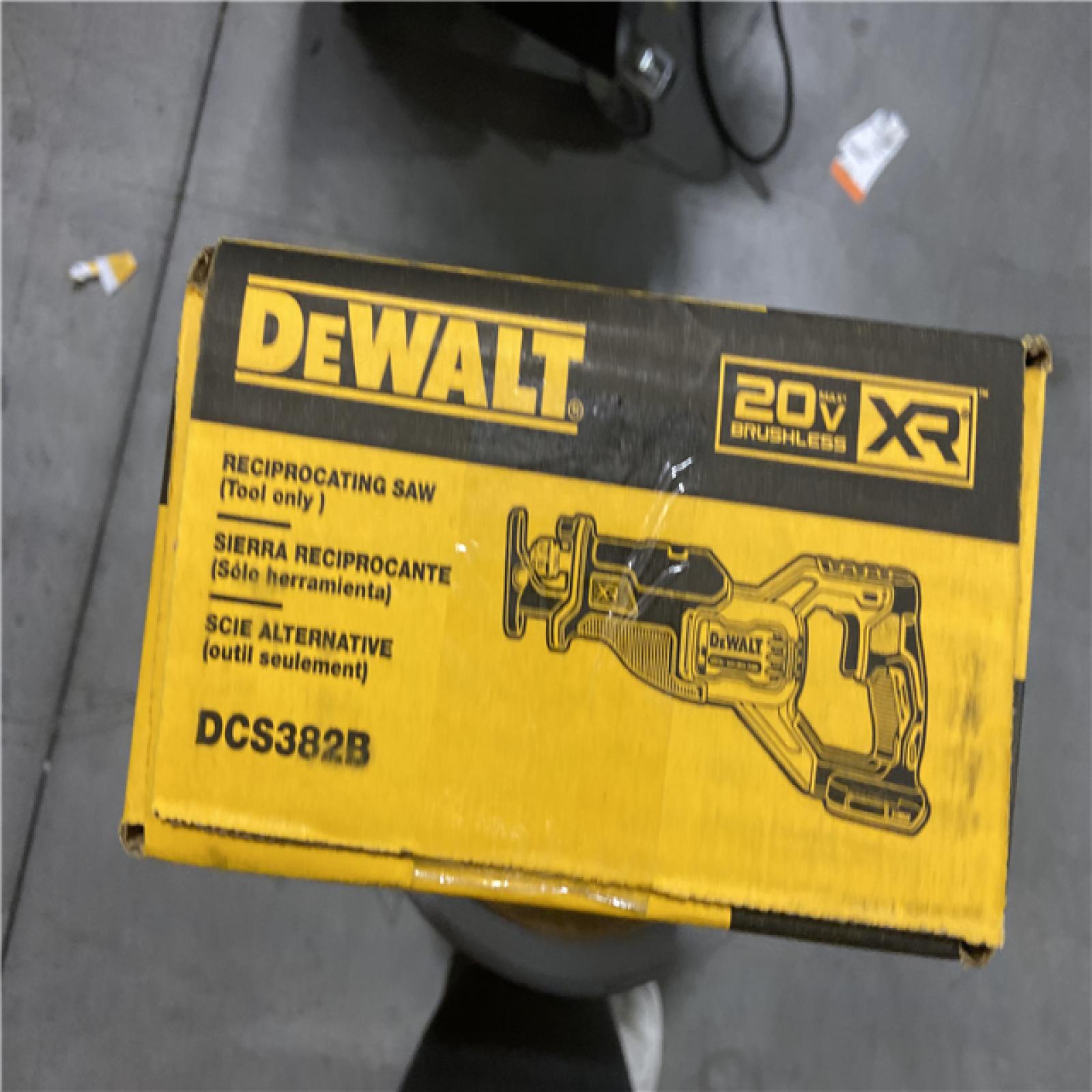 NEW! - DEWALT 20V MAX Cordless Brushless Reciprocating Saw (Tool Only)