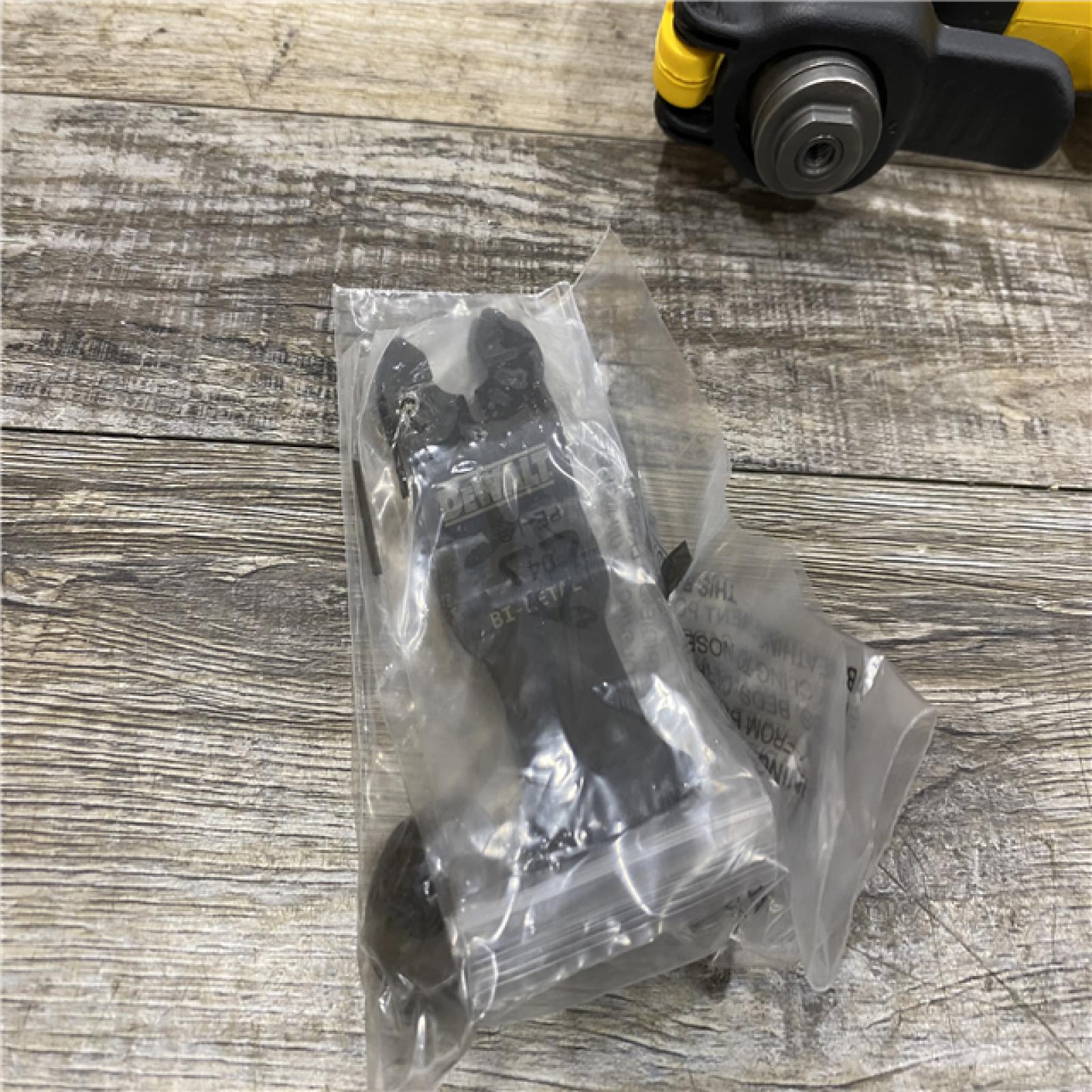 AS-IS DEWALT ATOMIC 20V MAX Cordless Brushless Oscillating Multi Tool Kit