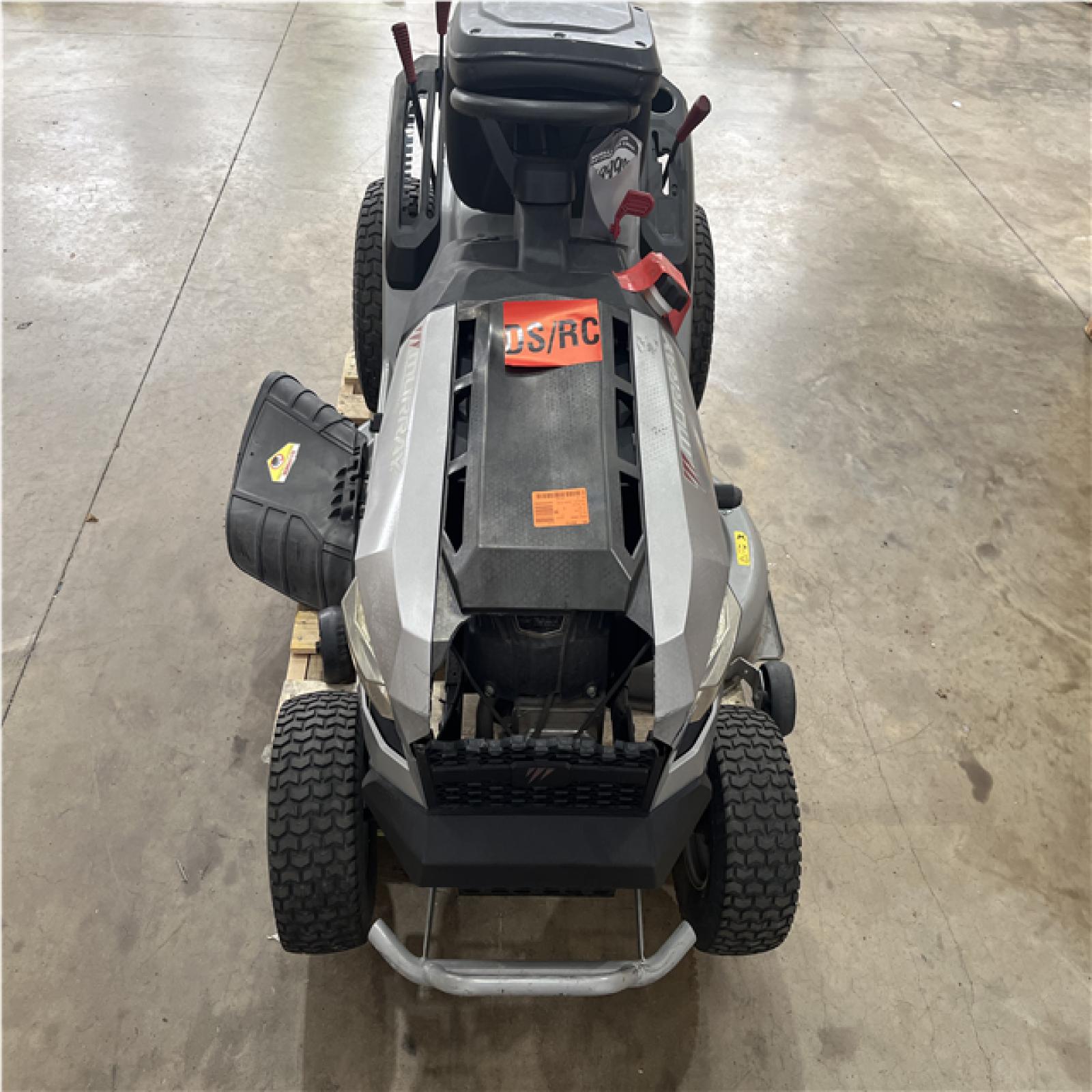 Houston Location - AS-IS Outdoor Power Equipment MURRAY MT200 42 INCH SIT DOWN MOWER