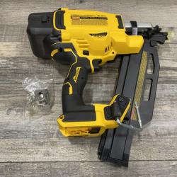 AS-IS DEWALT 20-Volt 21° Cordless Framing Nailer (Tool-Only)