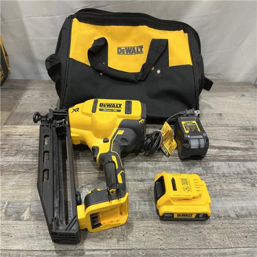 AS-IS DEWALT 20V MAX XR 16-Gauge Electric Cordless Angled Finishing Nailer Kit