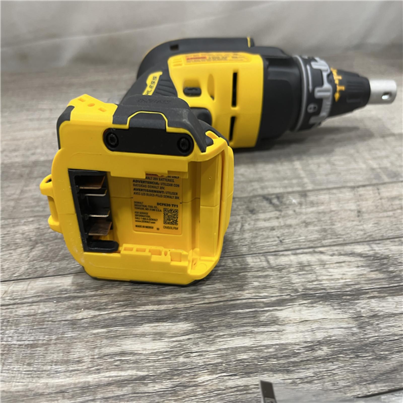 AS-IS DEWALT XR 20V MAX Lithium-Ion Cordless Brushless Screw Gun (Tool Only)
