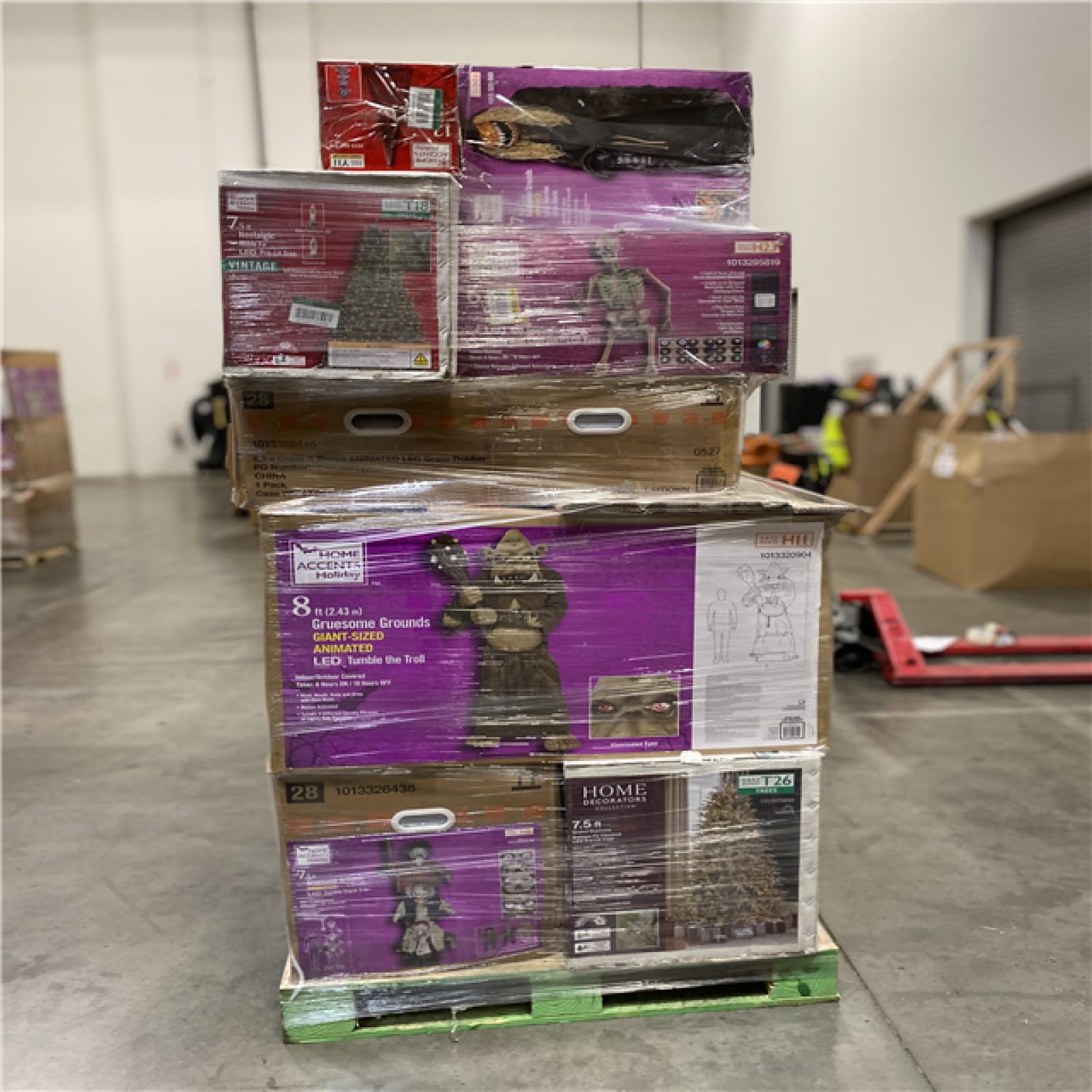 Dallas Location - Holiday Pallet