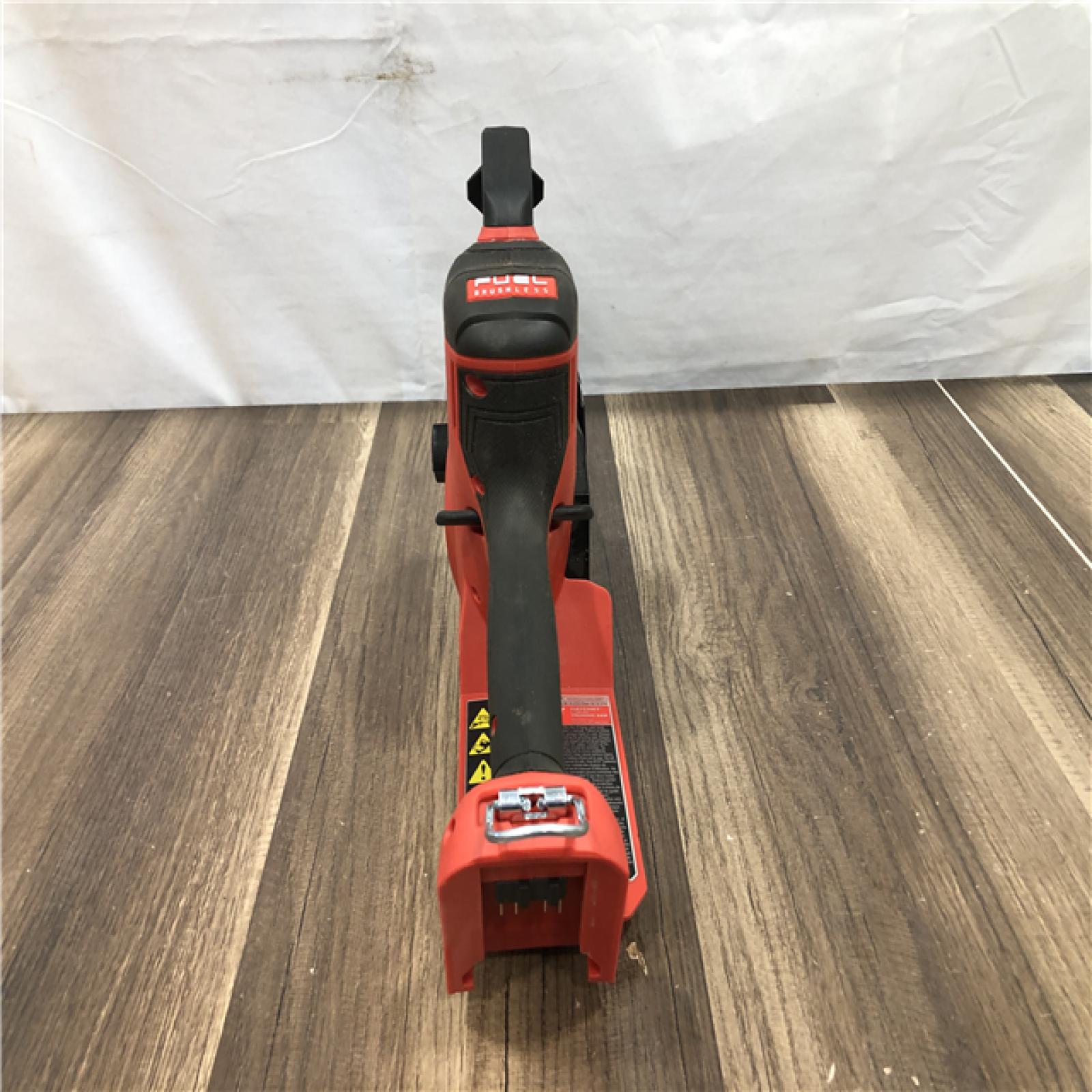 AS-IS Milwaukee FUEL 18V Lithium-Ion Brushless Battery 8 in. HATCHET Pruning Saw (Tool-Only)