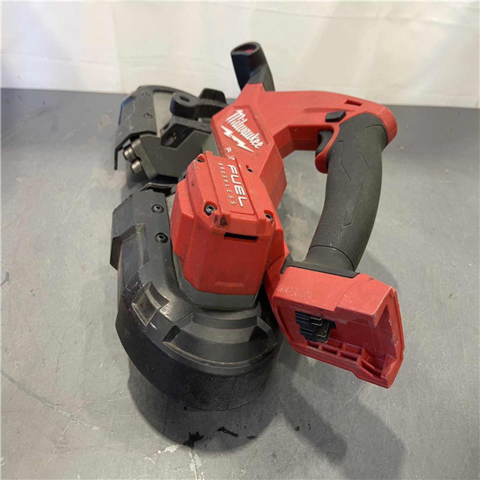 AS-IS - Milwaukee M18 FUEL 18V Lithium-Ion Brushless Cordless Compact Bandsaw