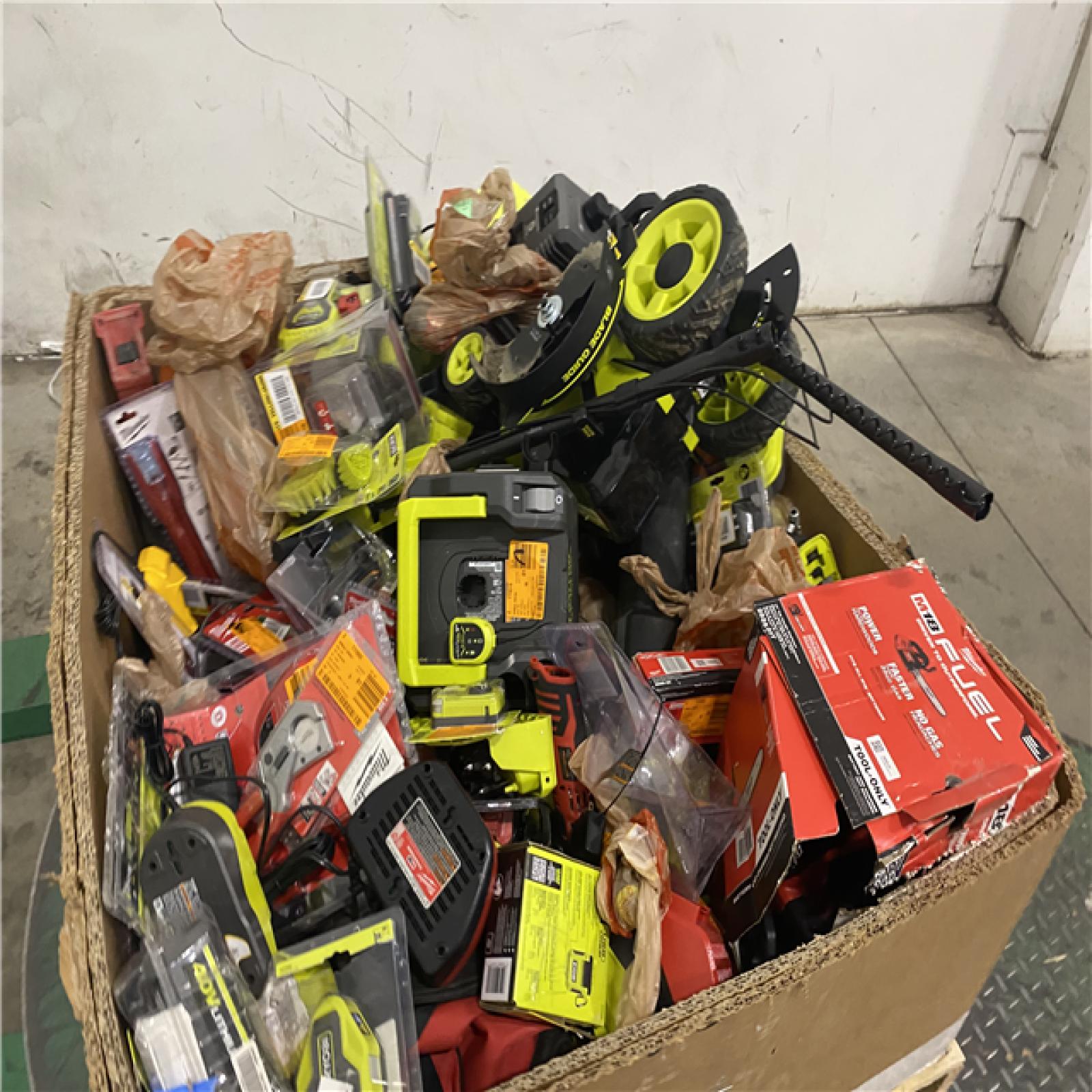 Dallas Location - As-Is Tool Pallet