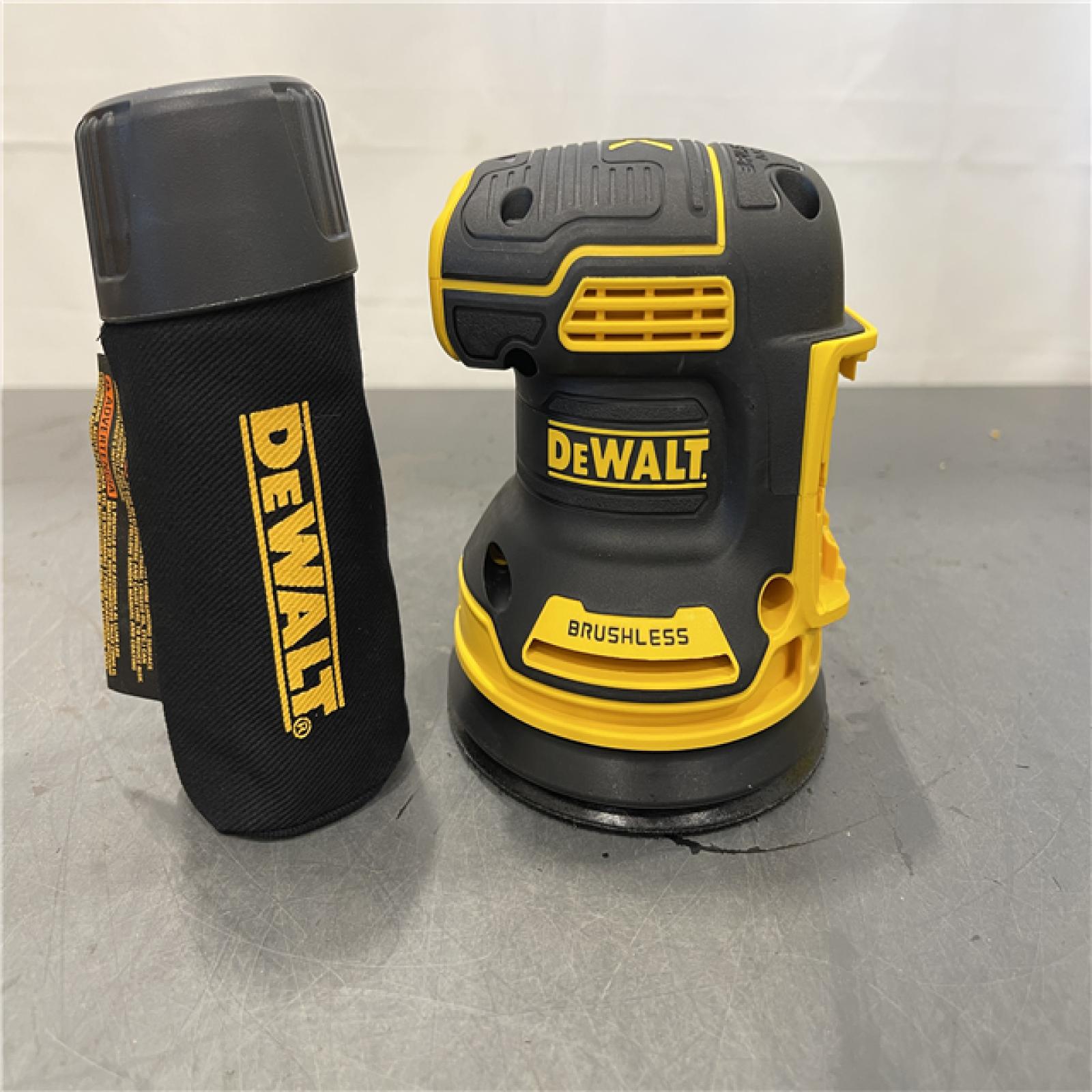 AS-IS - DEWALT 20V MAX XR Cordless Brushless 5 in. Random Orbital Sander
