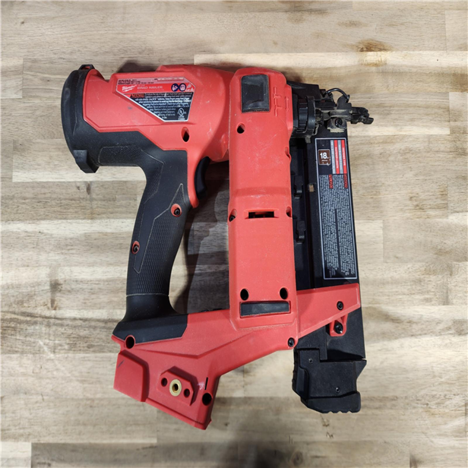 HOUSTON LOCATION - AS-IS Milwaukee M18 Fuel 18V Brushless 18-Gauge Brad Nailer 2746-20 (Bare Tool)