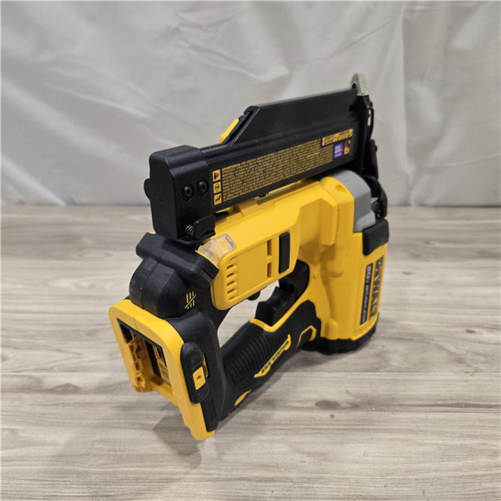 AS-IS DeWalt DCN623D1 20V MAX Atomic Compact Cordless Pin Nailer Kit