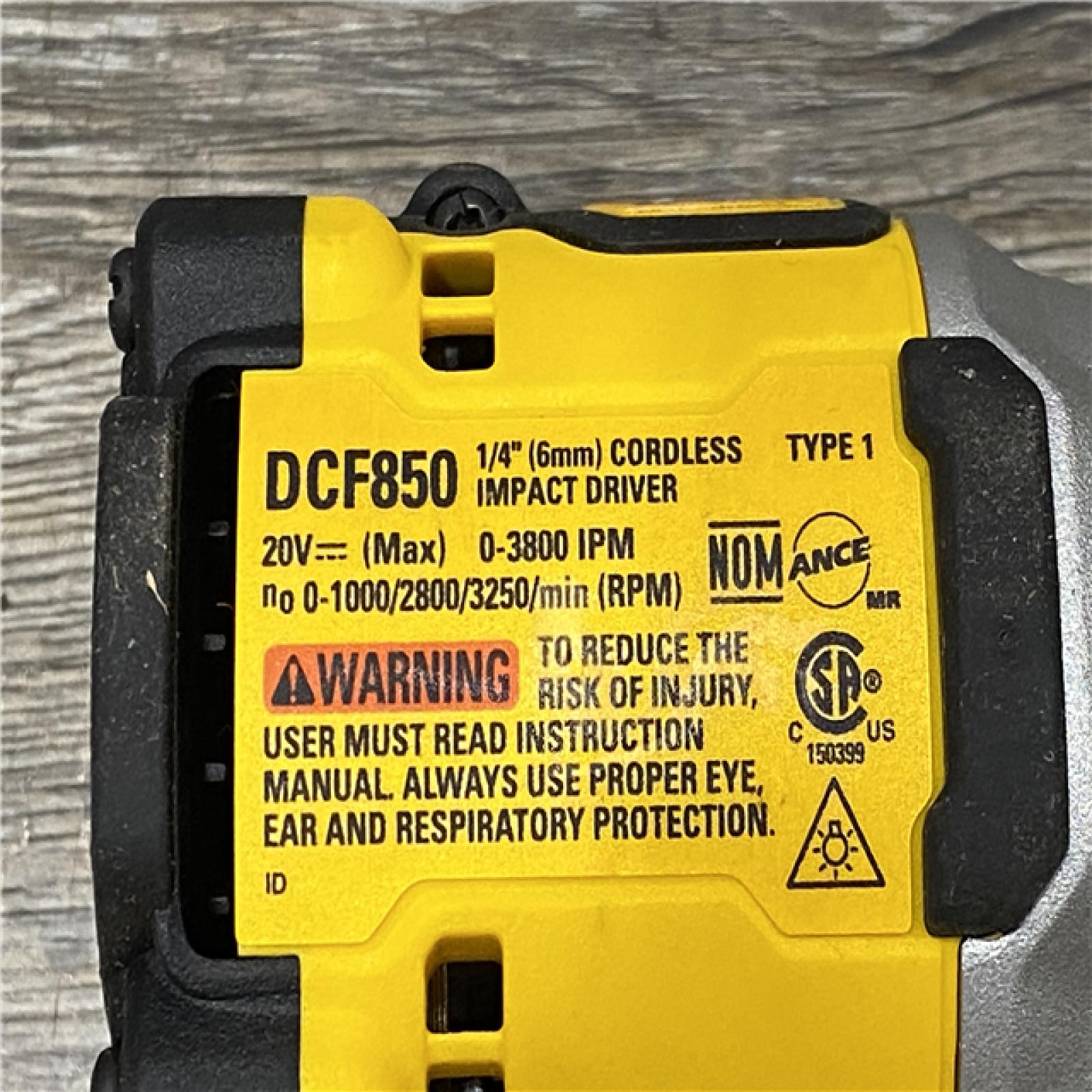 AS-IS DEWALT ATOMIC 20V MAX Lithium-Ion Cordless 1/4 in. Brushless Impact Driver Kit