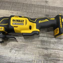 AS-IS DEWALT ATOMIC 20V MAX Cordless Brushless Oscillating Multi Tool Kit