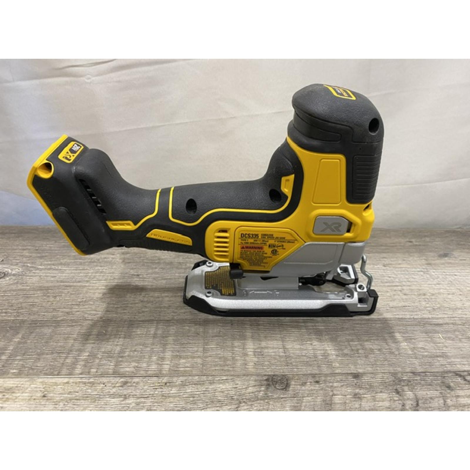 AS-IS DEWALT 20V MAX XR Cordless Barrel Grip Jigsaw (Tool Only)