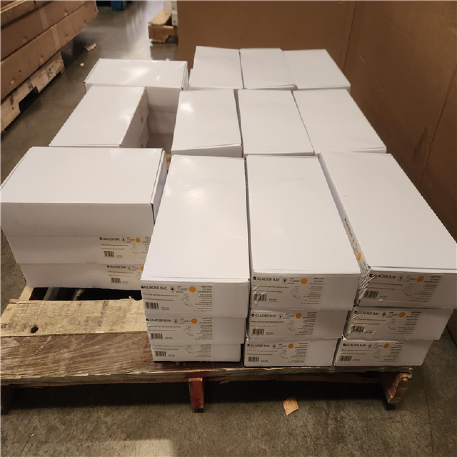 Phoenix NEW Glacier Bay Atterbury Single Hole Single-Handle High-Arc Bathroom Faucet in Matte Black Pallet (36-Faucet) RV: $3 924