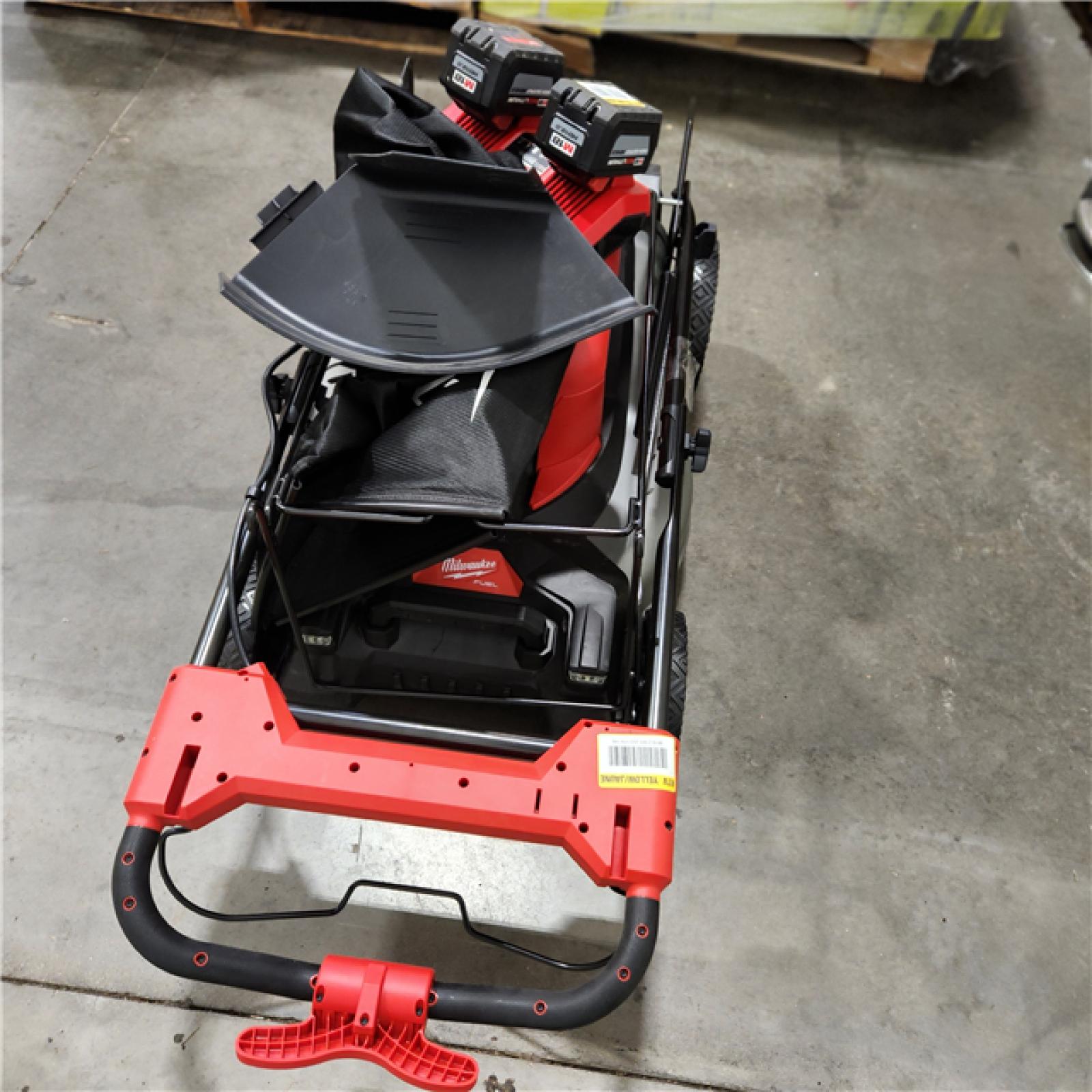 Dallas Location - As-Is M18 FUEL  21 in.Dual Battery Self-Propelled Mower w/(2) 12.0Ah Battery and Rapid Charger