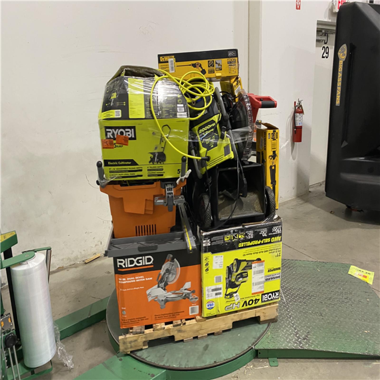 Dallas Location - As-Is Tool Pallet