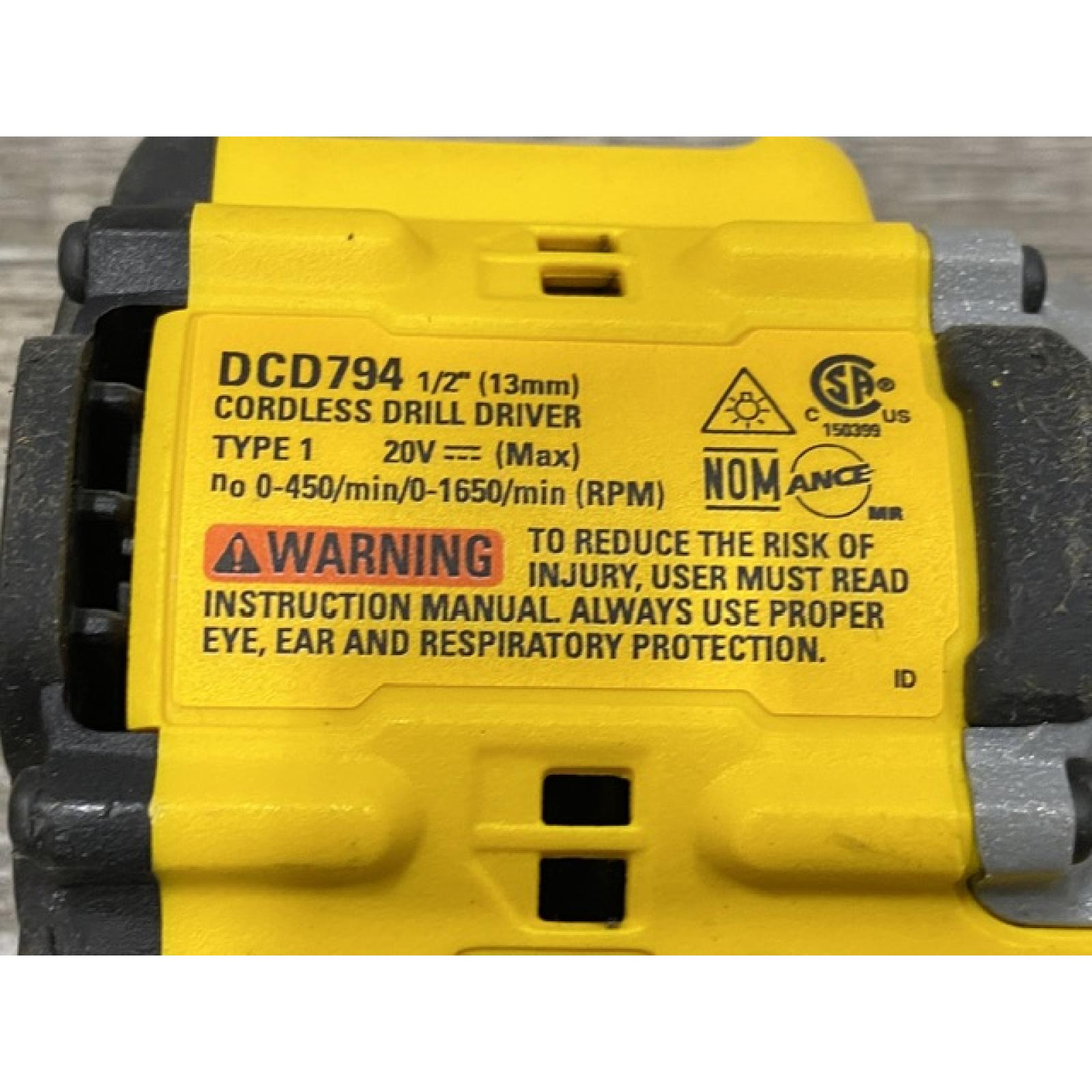 AS-IS DEWALT Atomic 20V Lithium-Ion Cordless Compact 1/2 in. Drill/Driver Kit