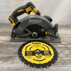 AS-IS DEWALT FLEXVOLT 60V MAX Cordless Brushless 7-1/4 in. Circular Saw with Brake (Tool Only)