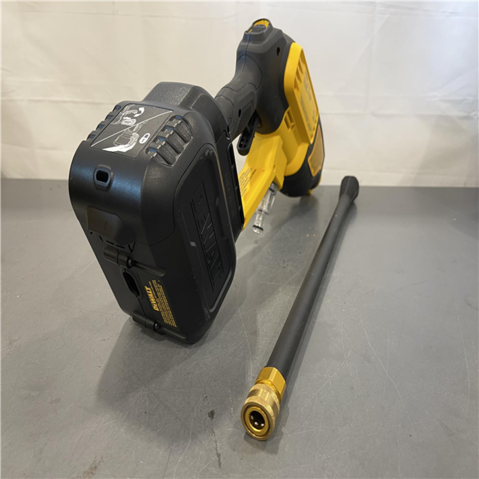 AS-IS - DeWalt 20V MAX 550 PSI 1.0 GPM Cold Water Cordless Battery Power Cleaner with 4 Nozzles