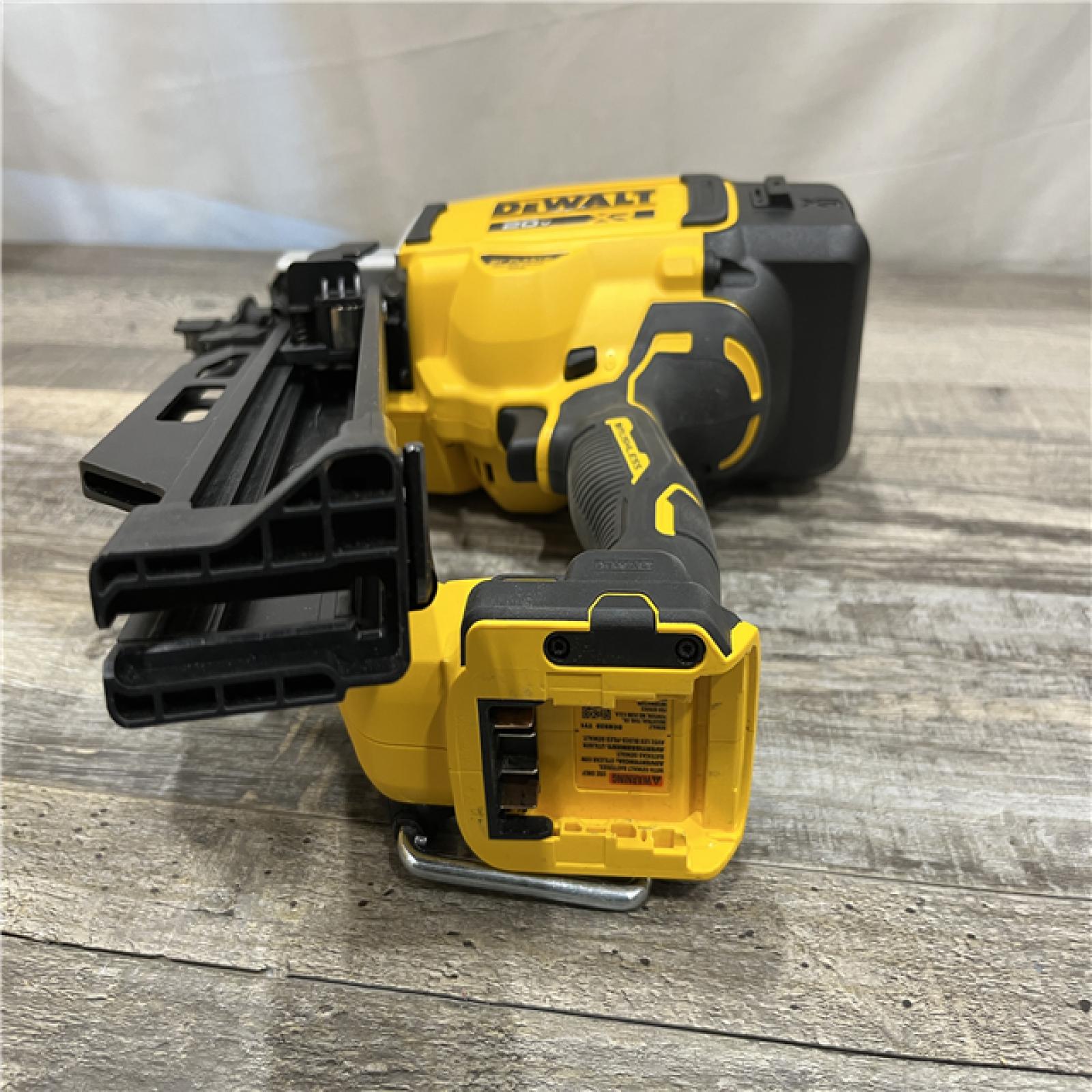 AS-IS DEWALT 20-Volt 21° Cordless Framing Nailer (Tool-Only)