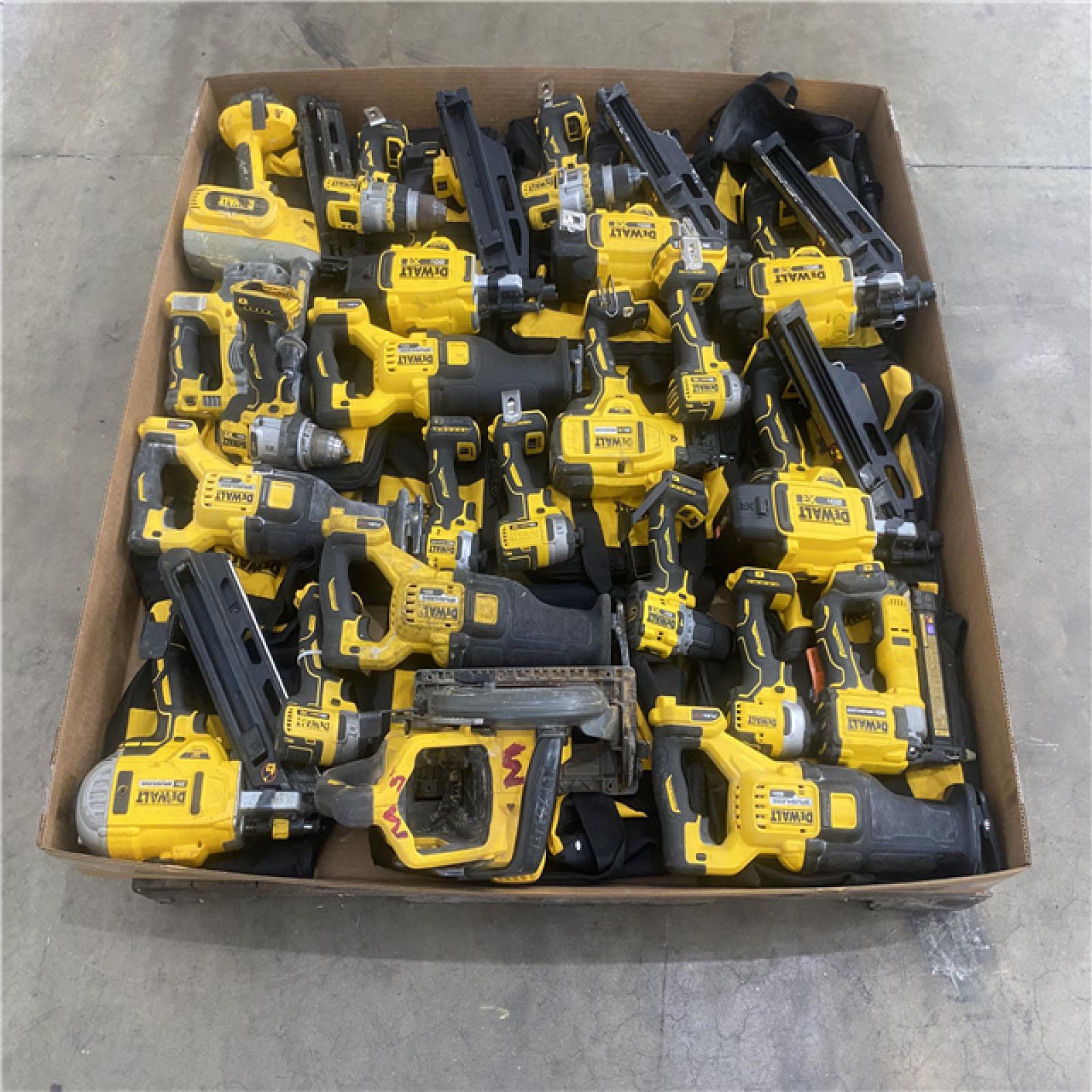 Houston Location AS IS - Tool Pallet