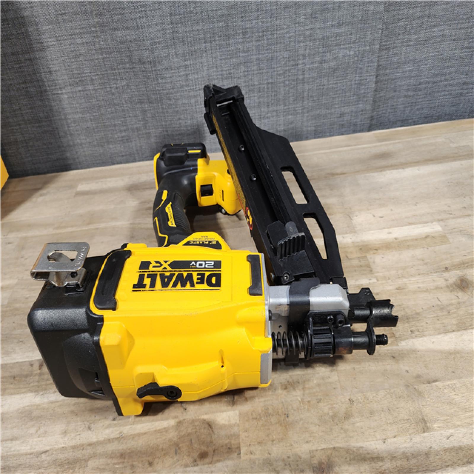 HOUSTON LOCATION - AS-IS DEWALT 20-Volt 21° Cordless Framing Nailer (Tool-Only)