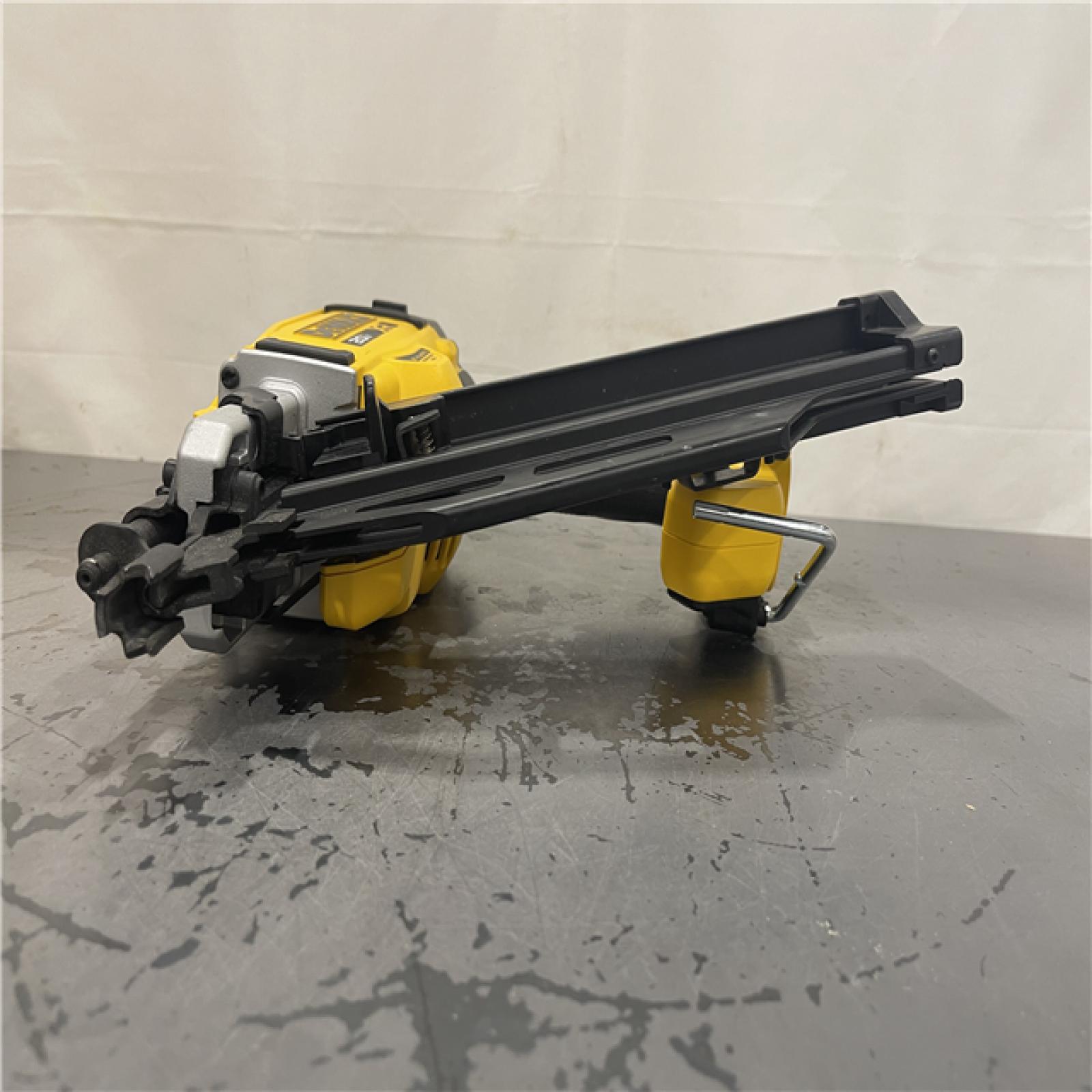 DeWalt 20V MAX Cordless 21 Deg Framing Nailer Tool Only 20 V