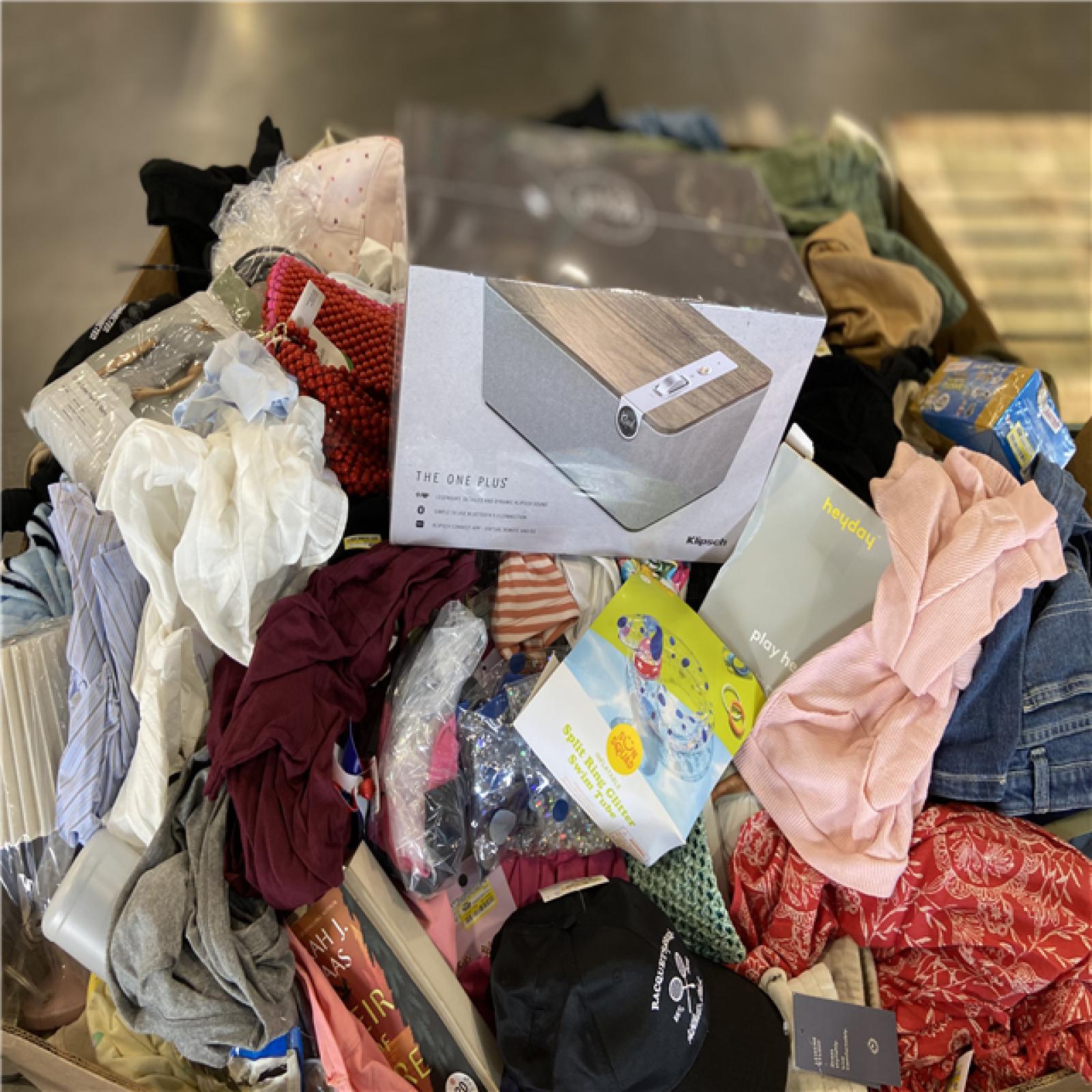 DALLAS LOCATION - BULLSEYE CLOTHING, HOME GOODS PALLET
