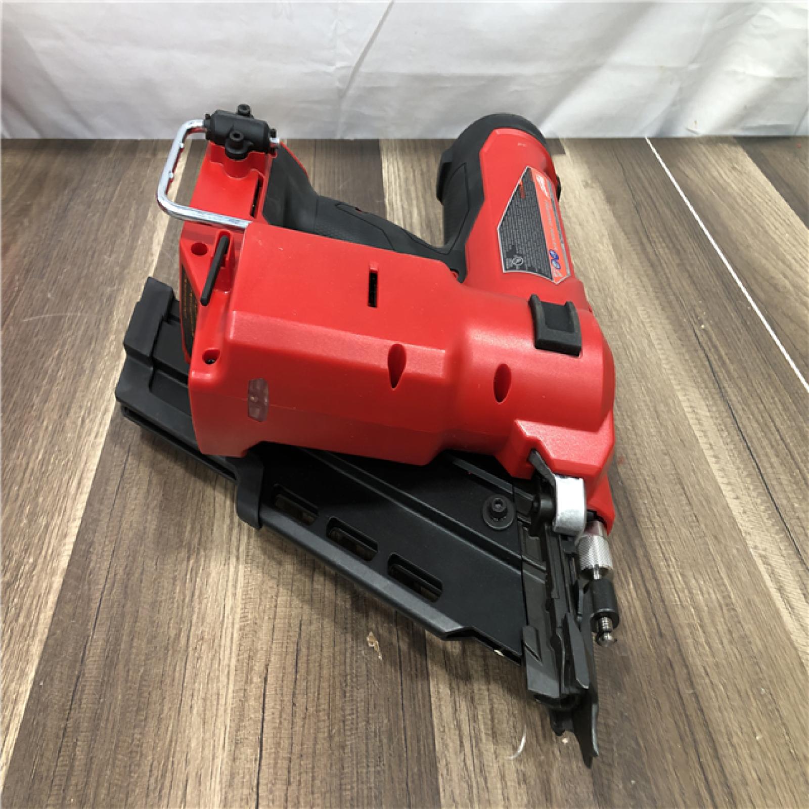 AS-IS Milwaukee FUEL 3-1/2 in. 18-Volt 30-Degree Lithium-Ion Brushless Cordless Framing Nailer (Tool-Only)