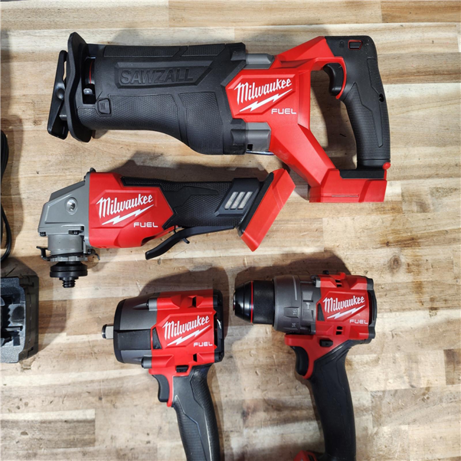 HOUSTON LOCATION - AS-IS Milwaukee FUEL 18V Lithium-Ion Brushless Cordless Combo (4-Tool) Kit