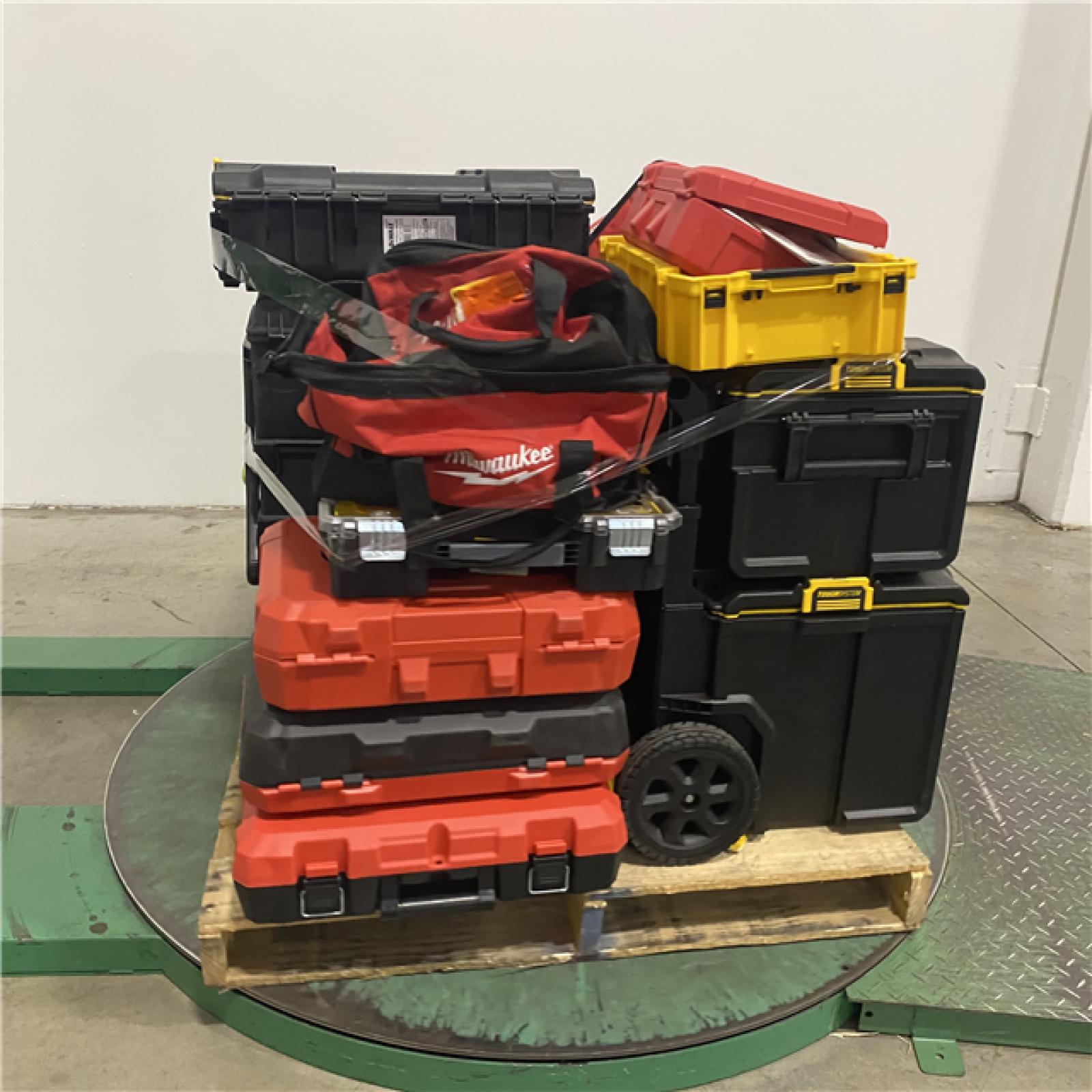 Dallas Location - As-Is Empty Case Pallet