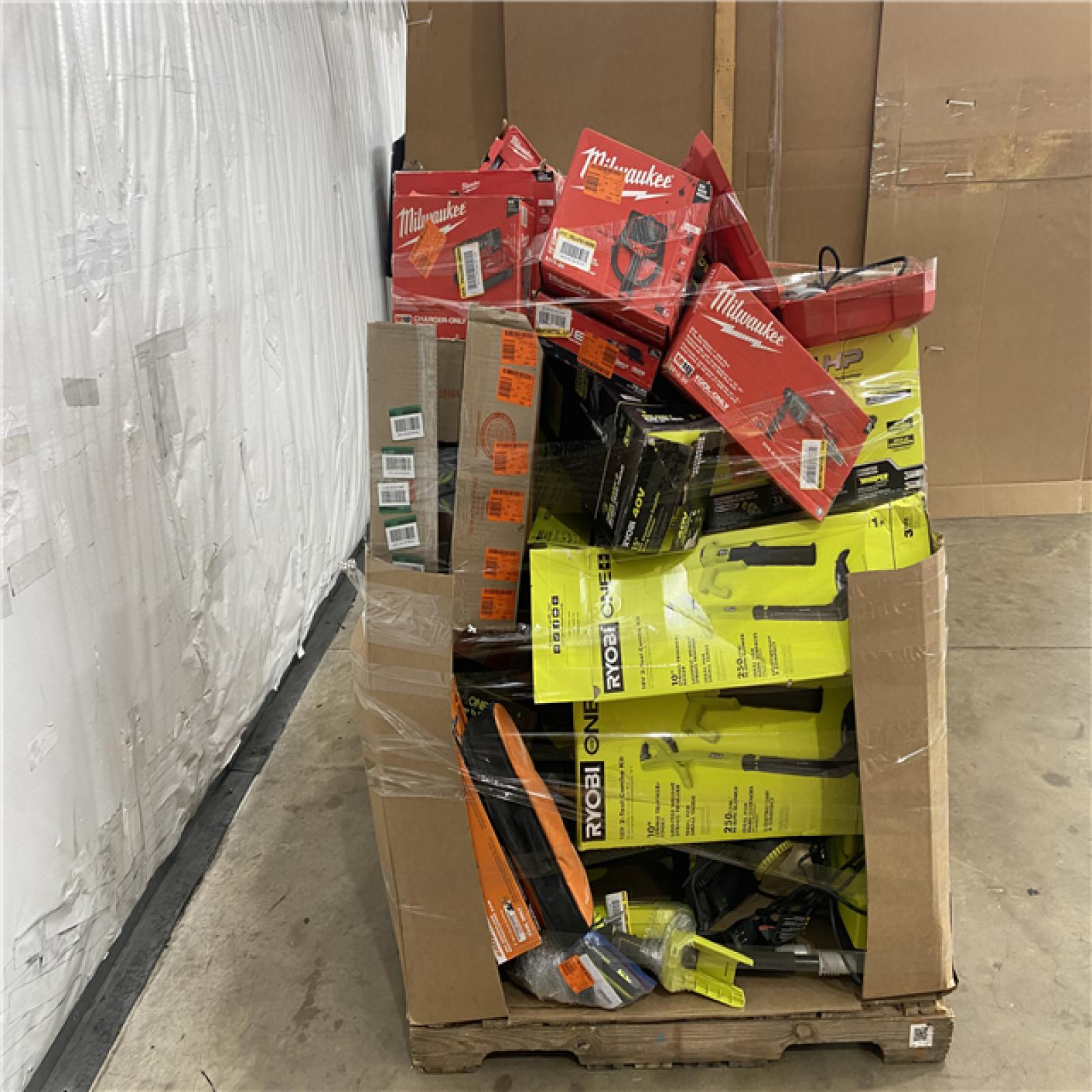 Houston Location AS IS - Tool Pallet