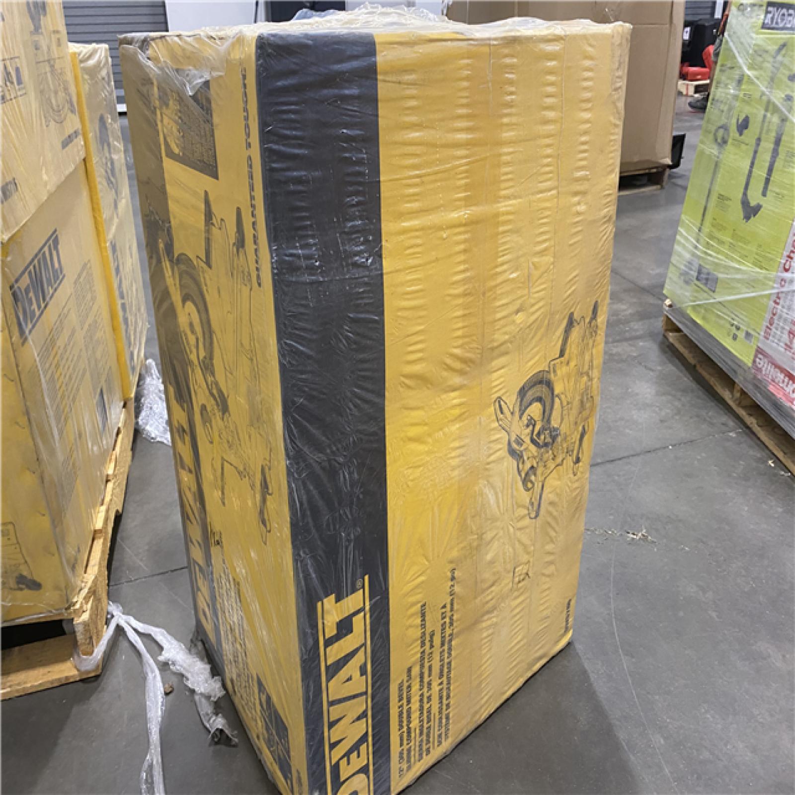 NEW- DEWALT 15 Amp Corded 12 in. Double Bevel Sliding Compound Miter Saw