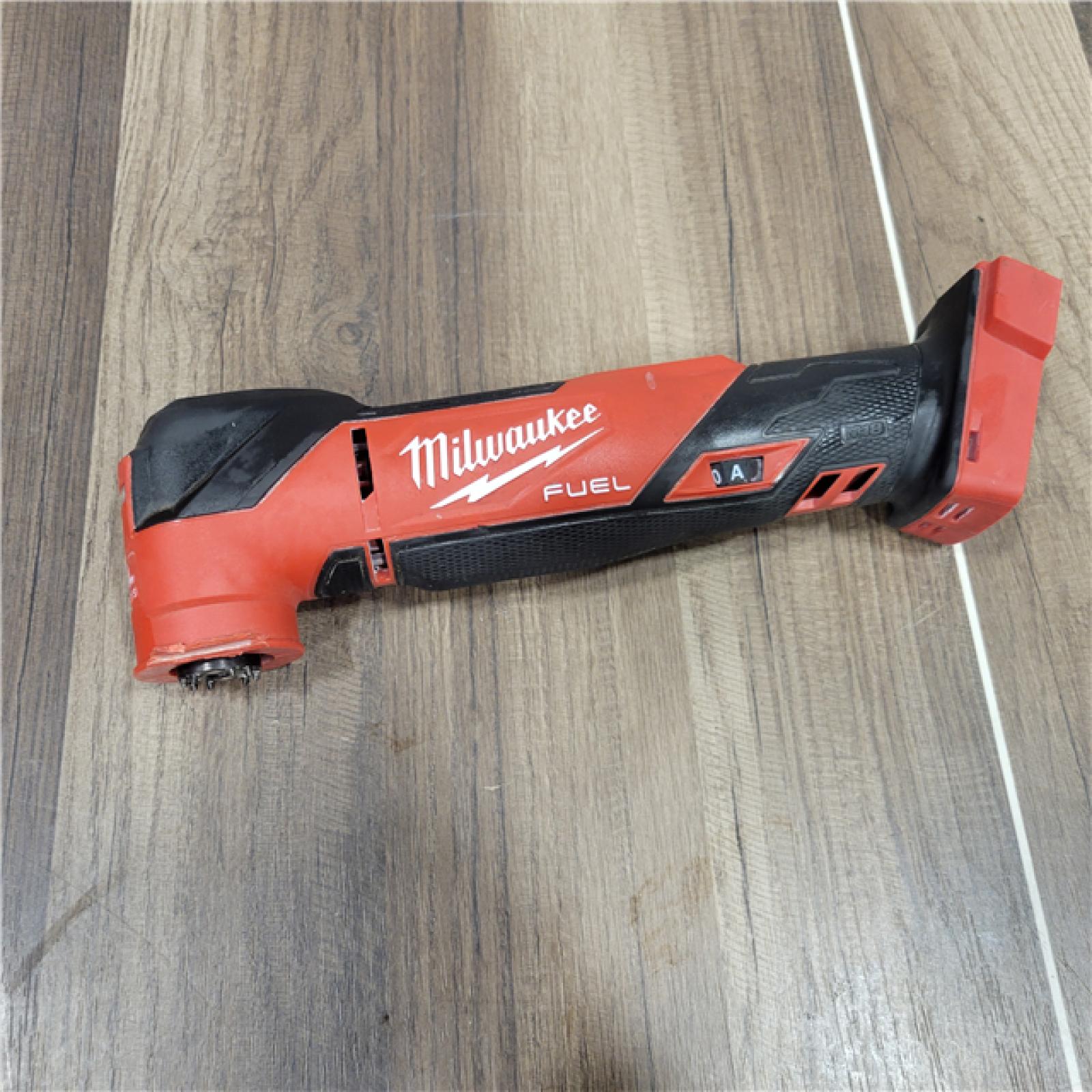 AS-IS  Milwaukee M18 FUEL 18V Lithium-Ion Cordless Brushless Oscillating Multi-Tool (Tool-Only)