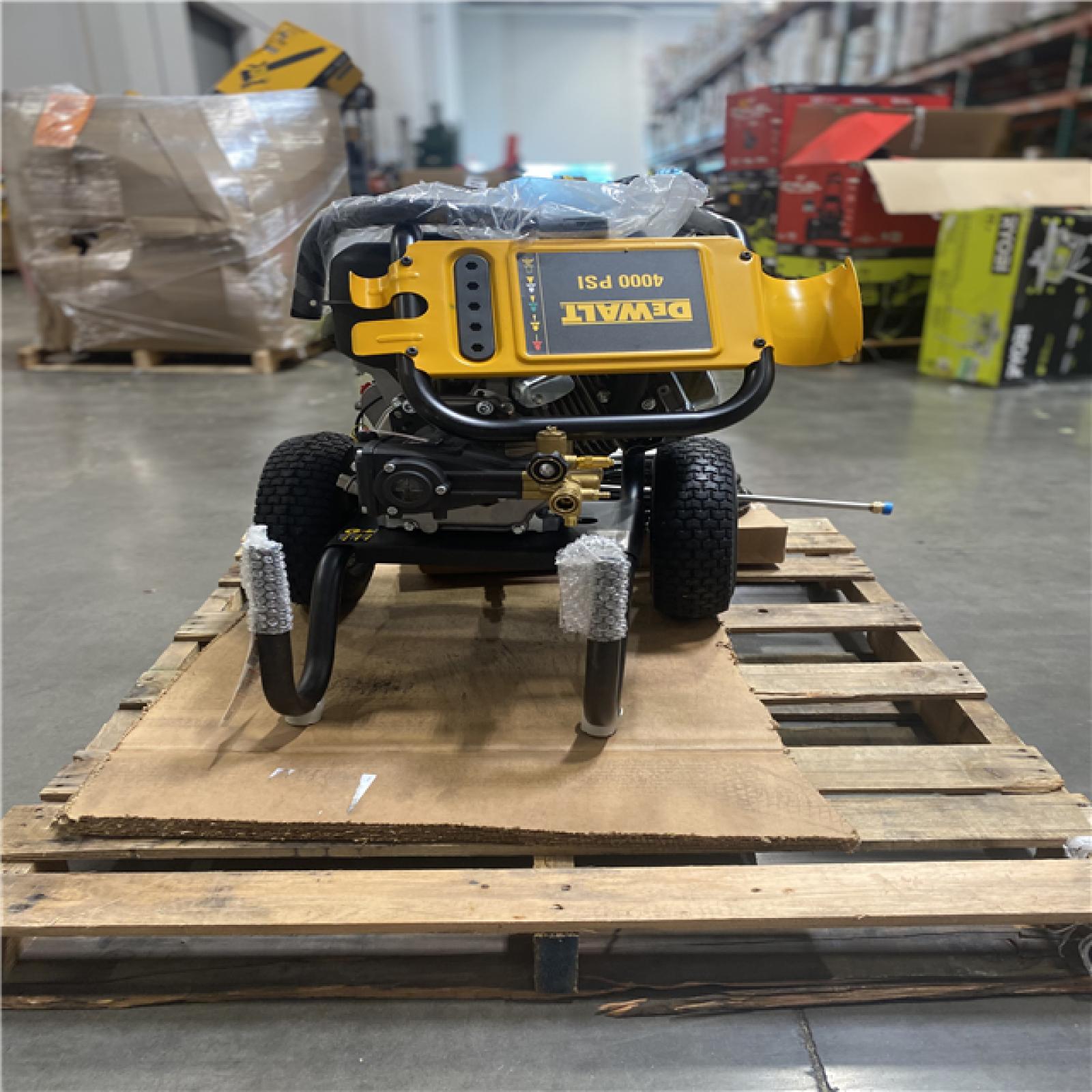 Dallas Location - As-Is DEWALT 4000 PSI 3.5 GPM Gas Pressure Washer