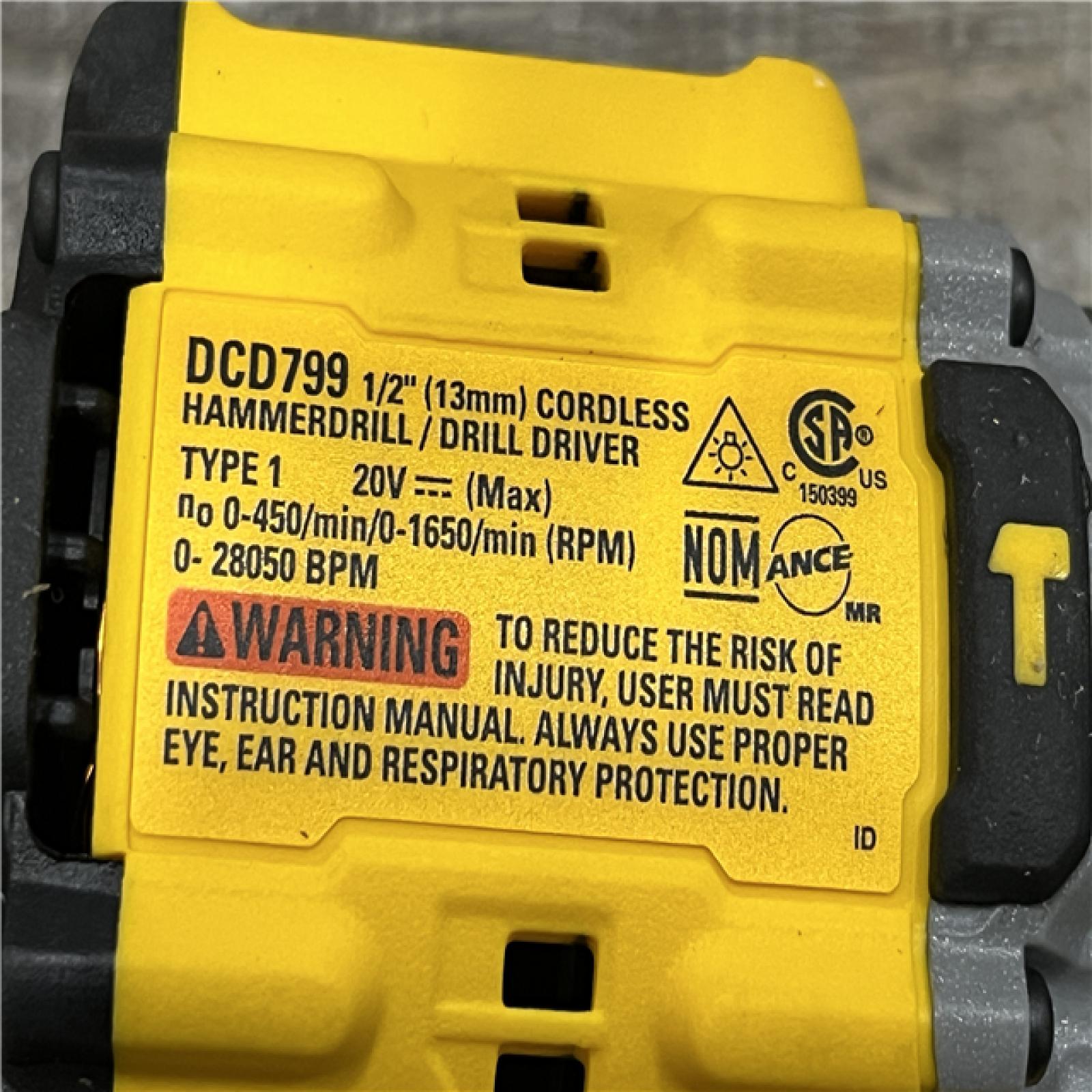 AS-IS DEWALT ATOMIC 20V Cordless 1/2 in. Compact Hammer Drill Kit