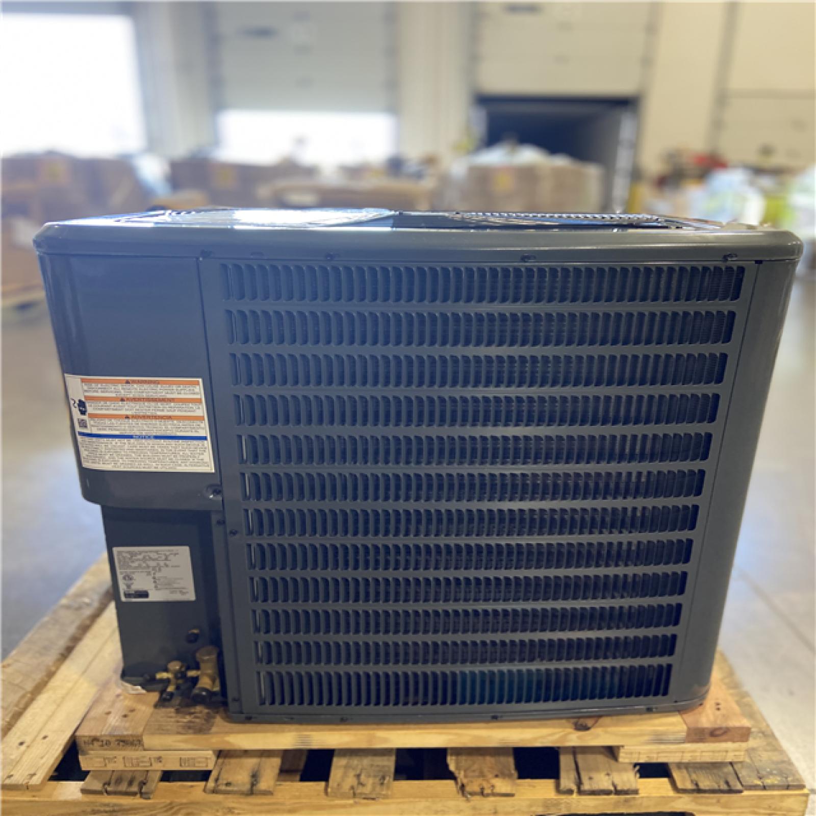 DALLAS LOCATION - Goodman 3.5 TON 14.3 SEER2 Classic Series Heat Pump Condenser - GSZB404210