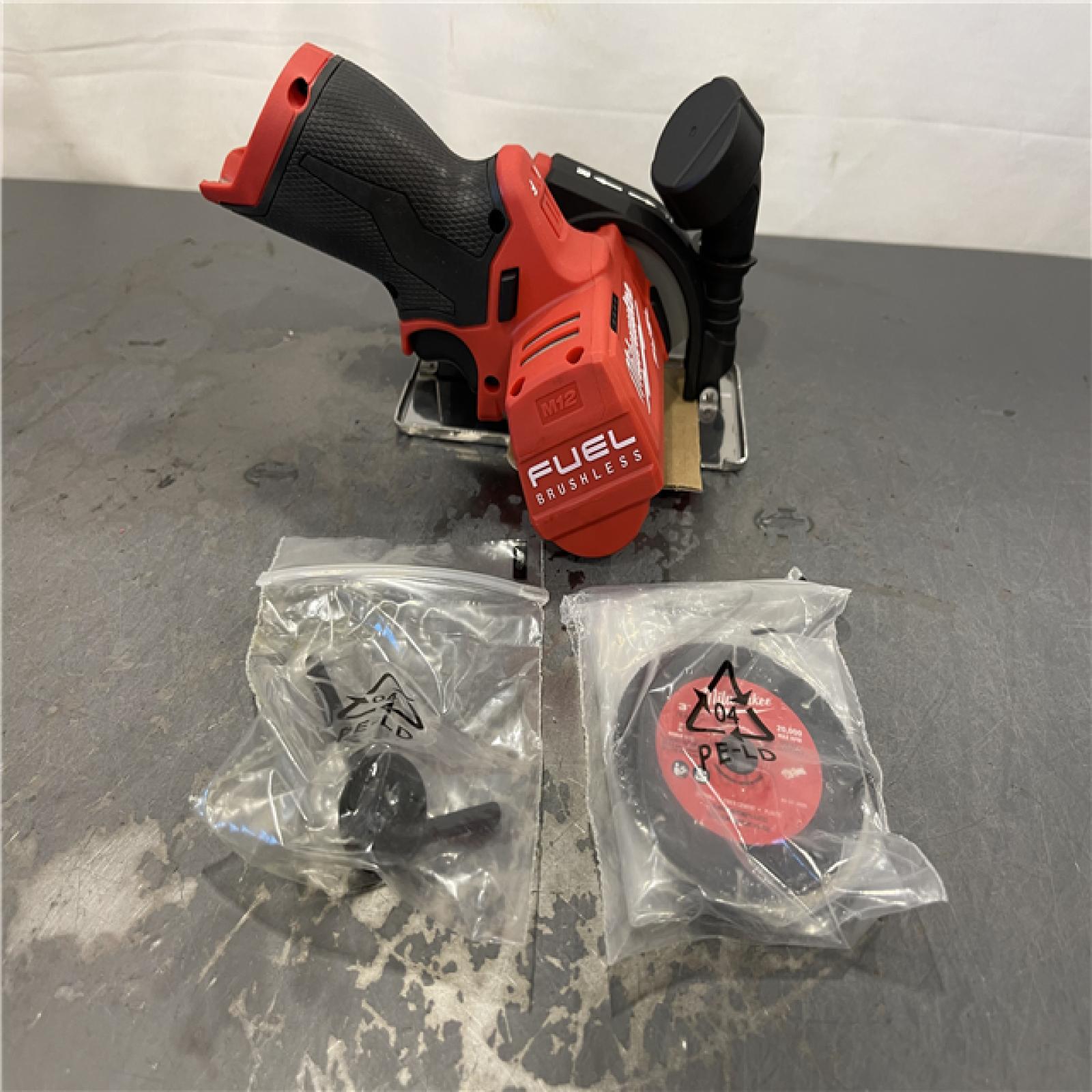 AS-IS - Milwaukee M12 FUEL 12V Lithium-Ion Brushless Cordless 3 in. Cut Off Saw