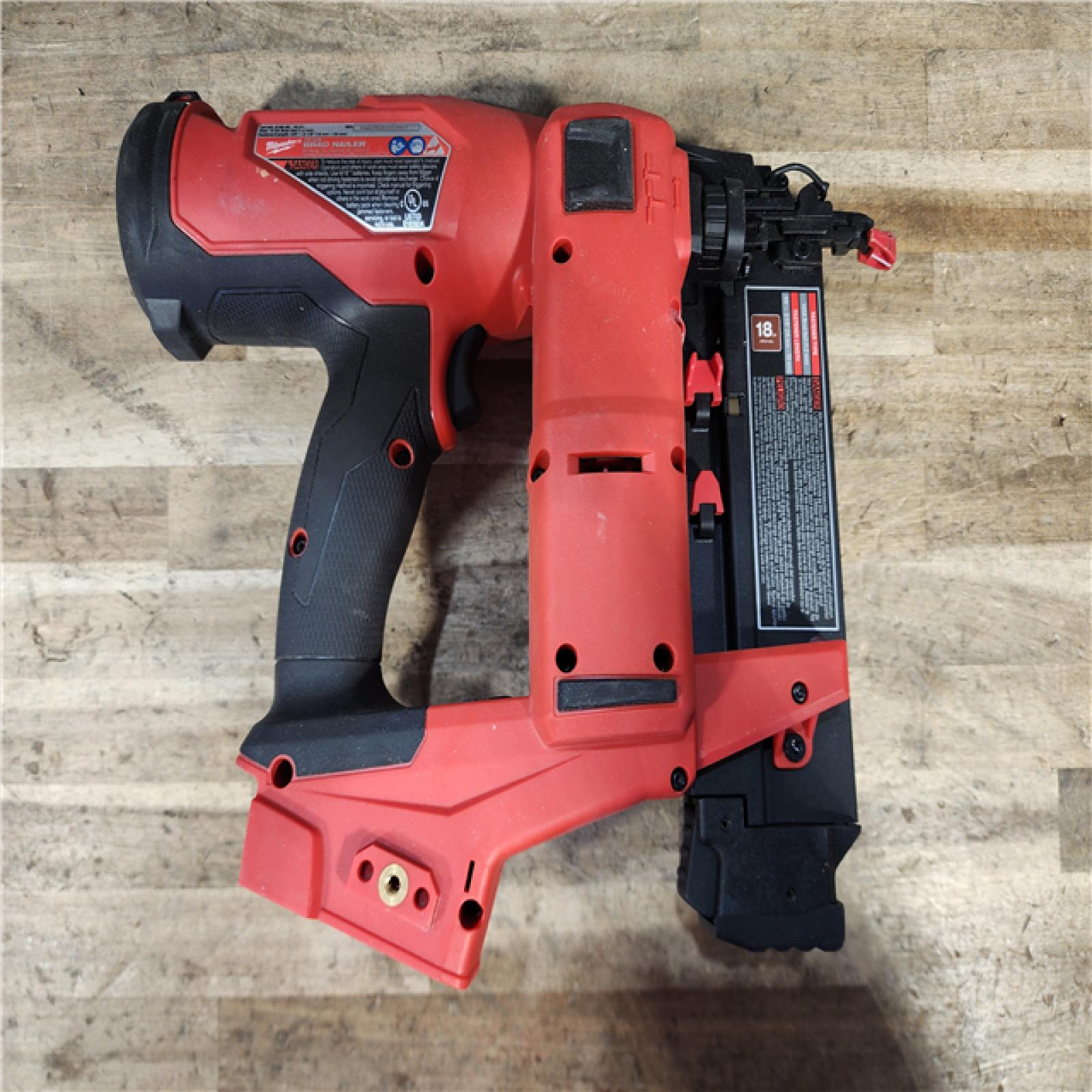 HOUSTON LOCATION - AS-IS Milwaukee  FUEL 18-Volt Lithium-Ion Brushless Cordless Gen II 18-Gauge Brad Nailer (Tool-Only)