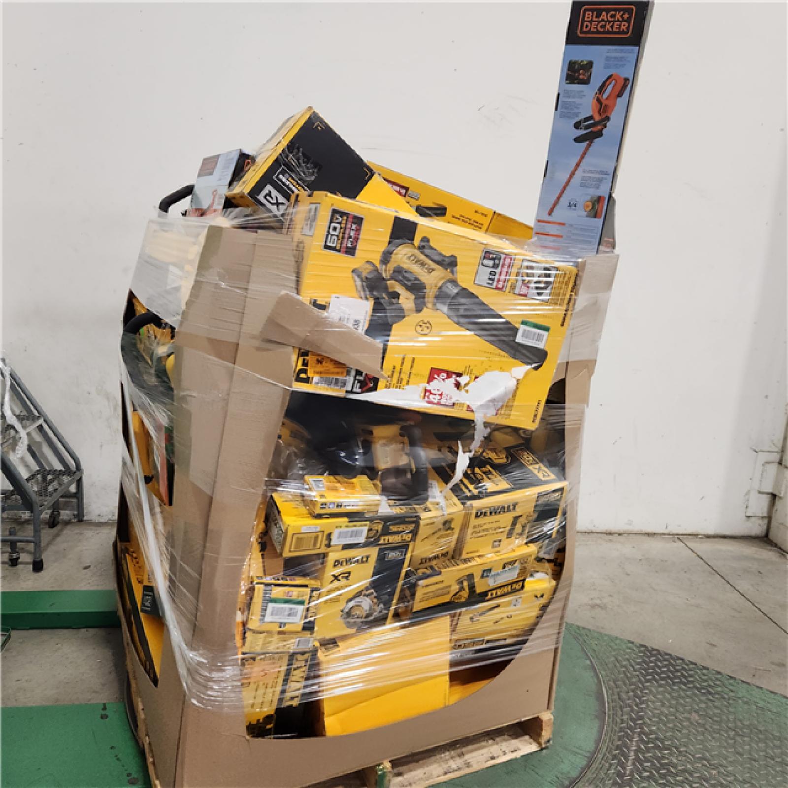 Dallas Location - As-Is DEWALT Tool Pallet