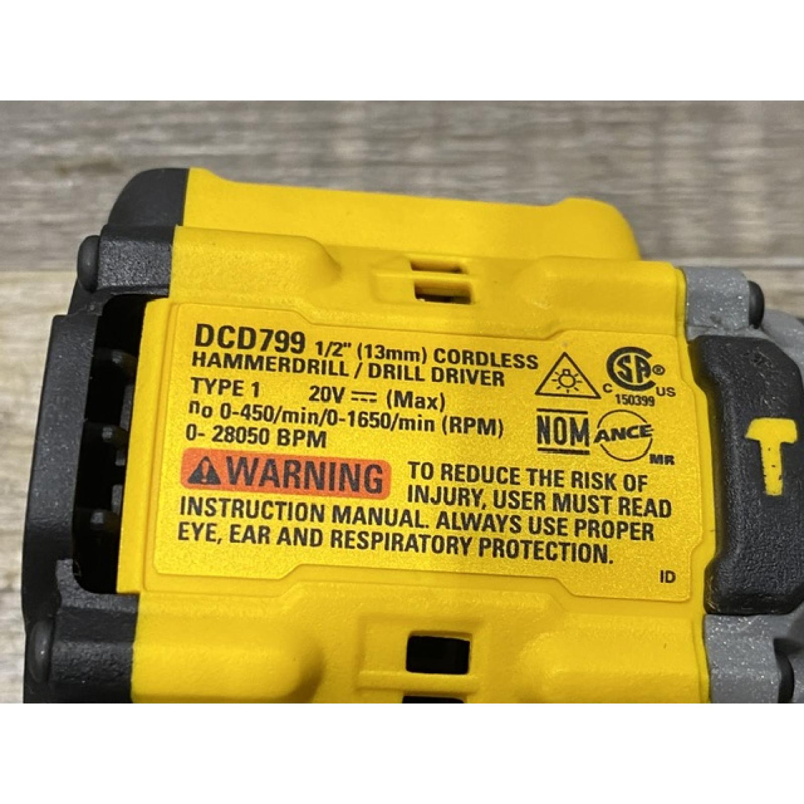 AS-IS DEWALT ATOMIC 20V Lithium-Ion Cordless 1/2 in. Hammer Drill Kit