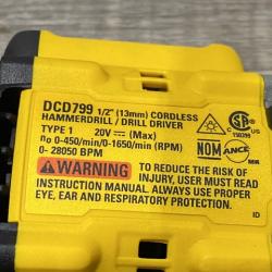 AS-IS DEWALT ATOMIC 20V Lithium-Ion Cordless 1/2 in. Hammer Drill Kit